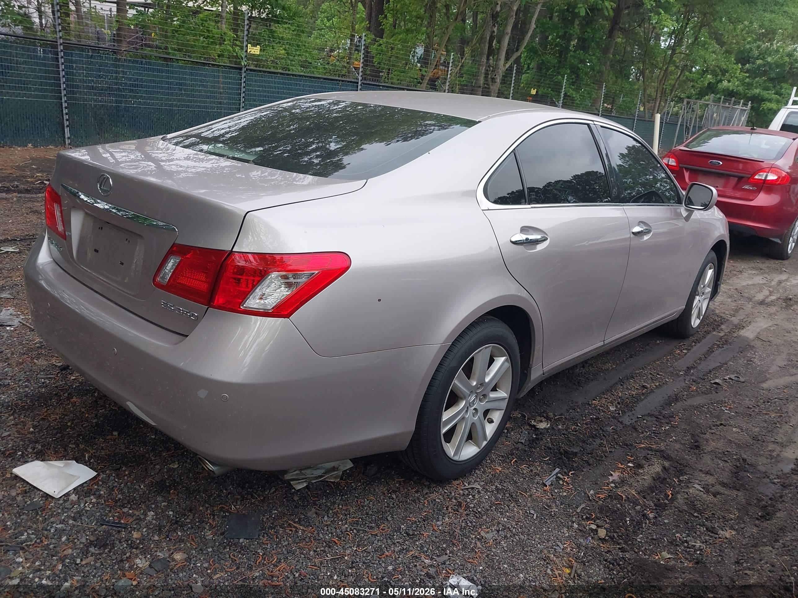 LEXUS ES image 4