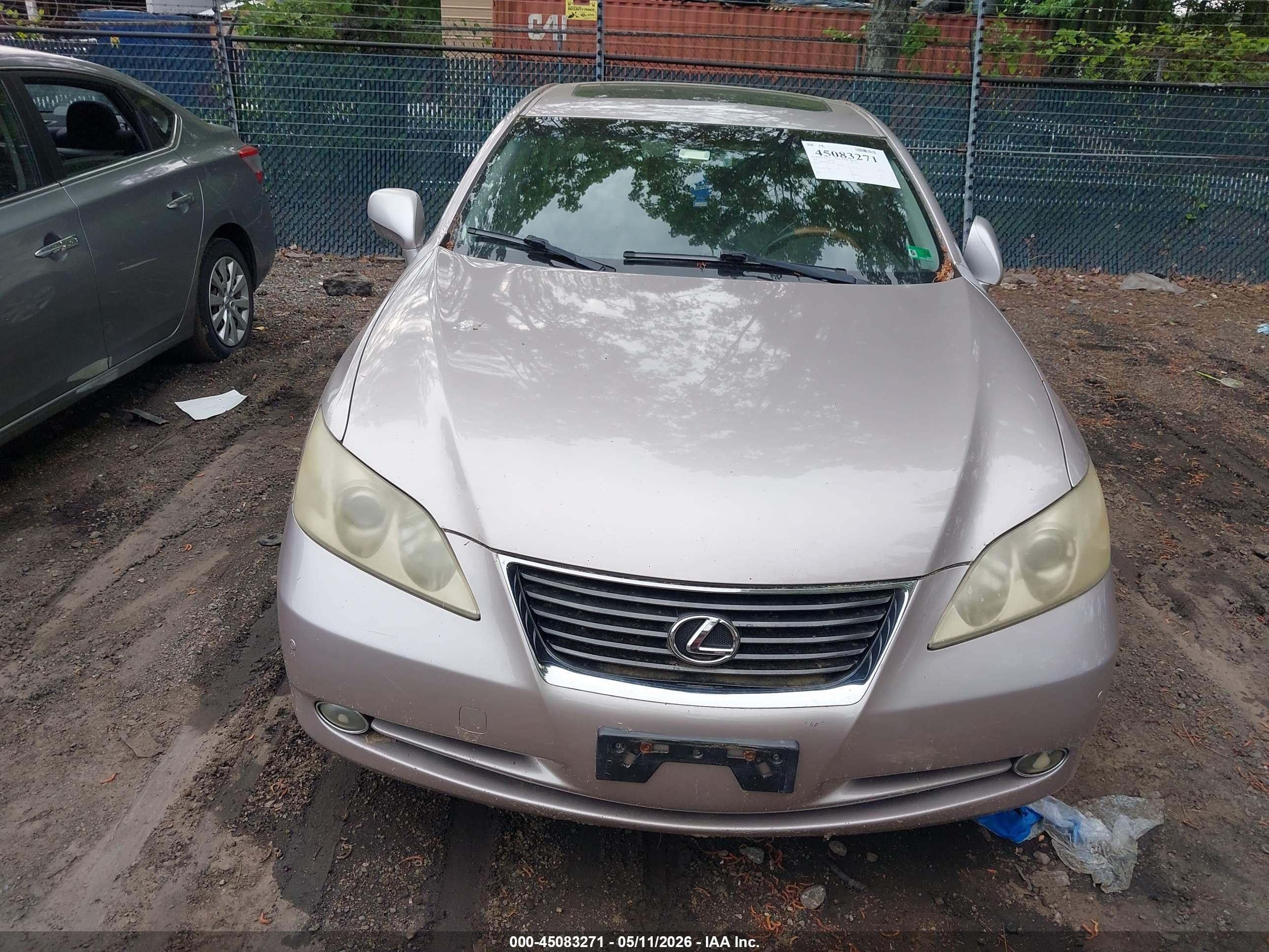 LEXUS ES image 6