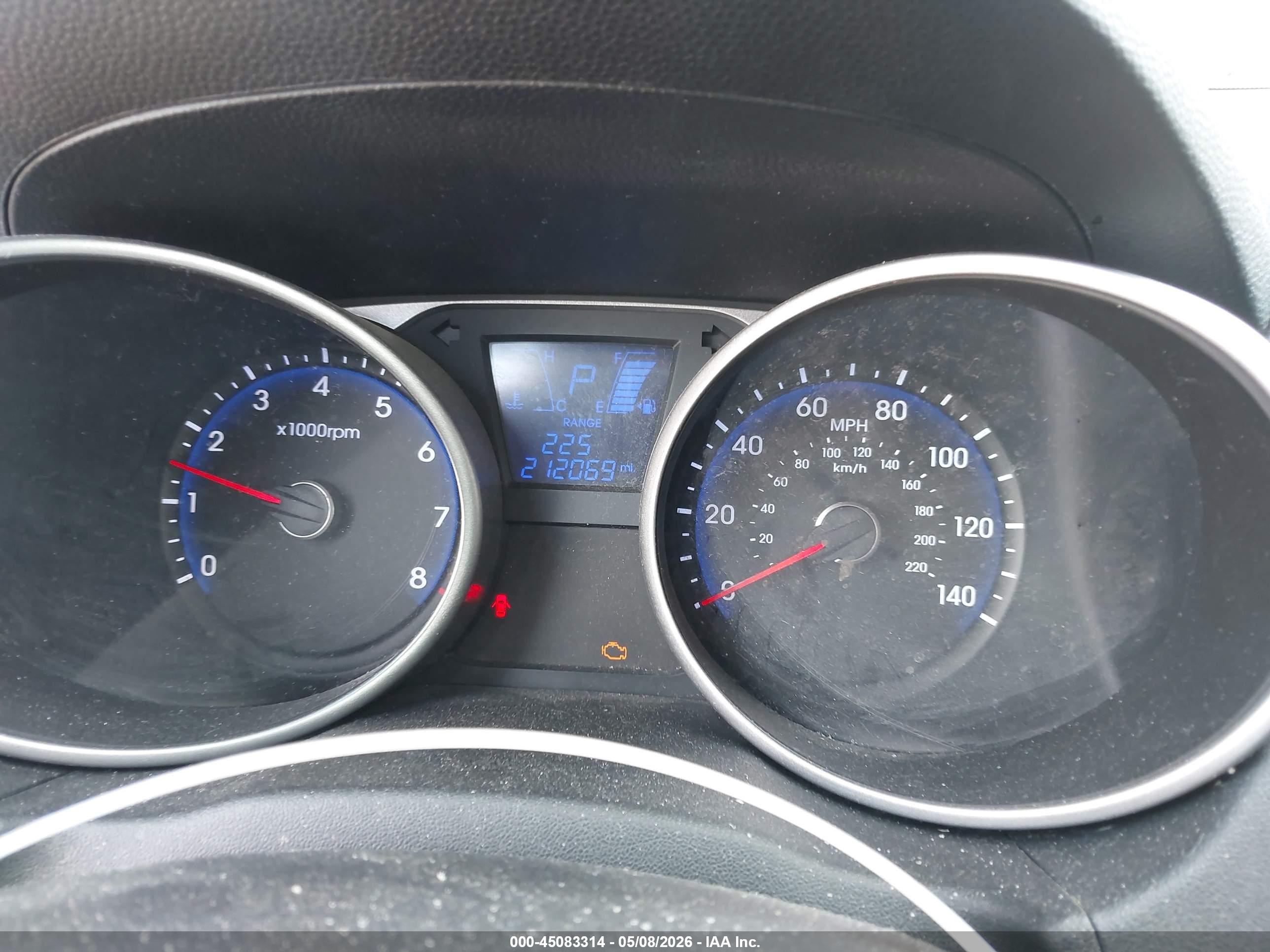 HYUNDAI TUCSON image 7