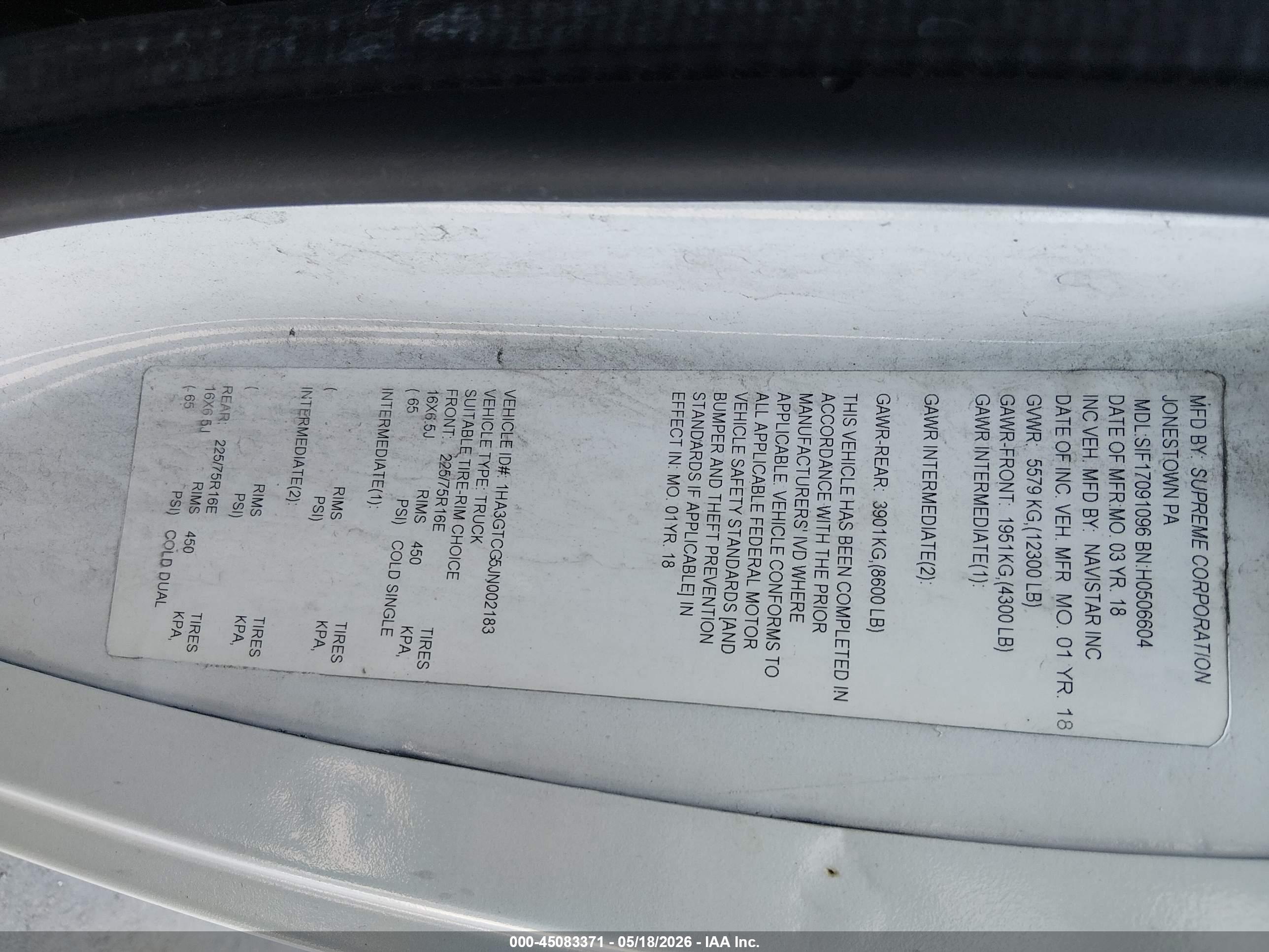 CHEVROLET EXPRESS image 9
