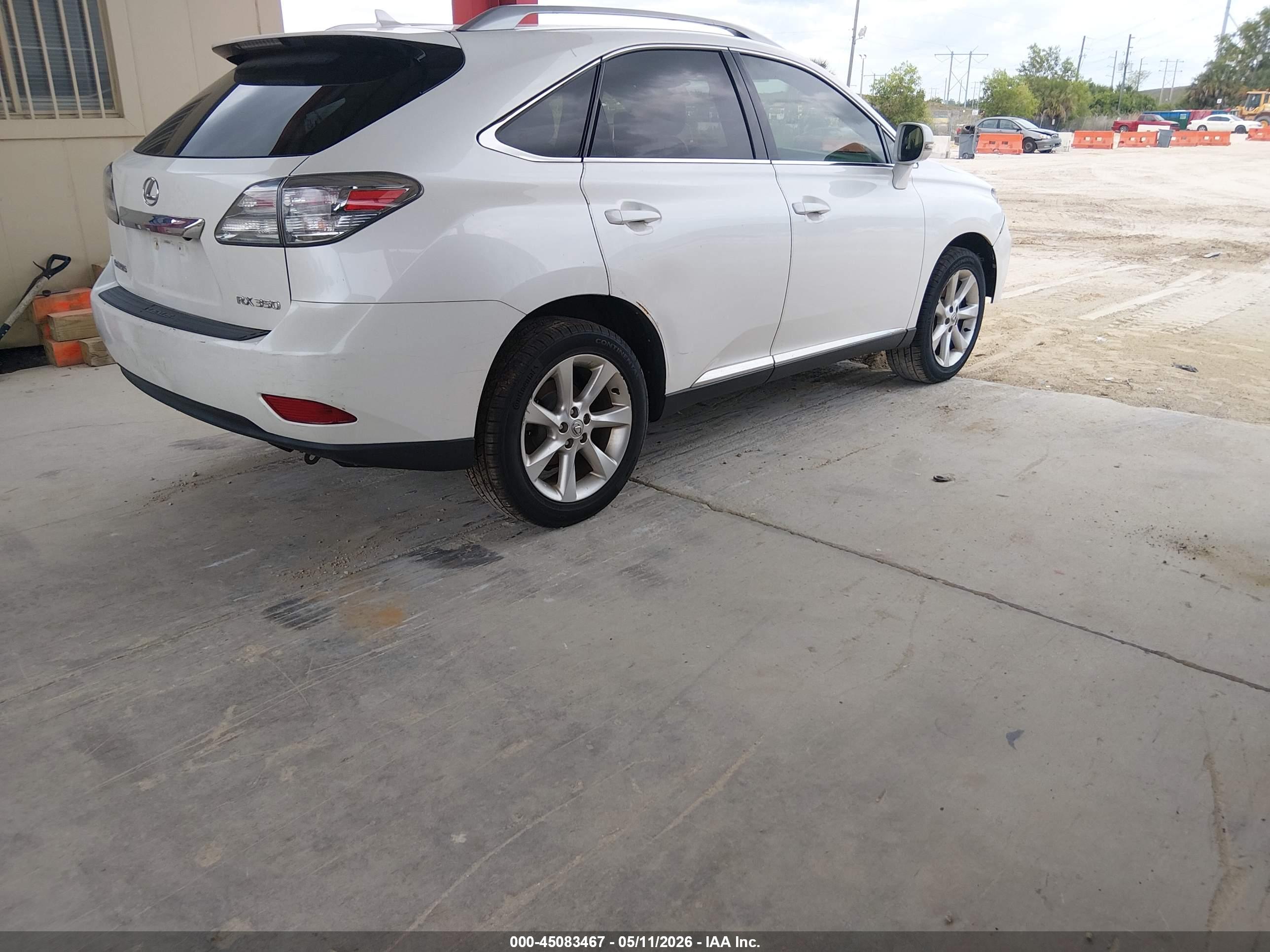 LEXUS RX image 4