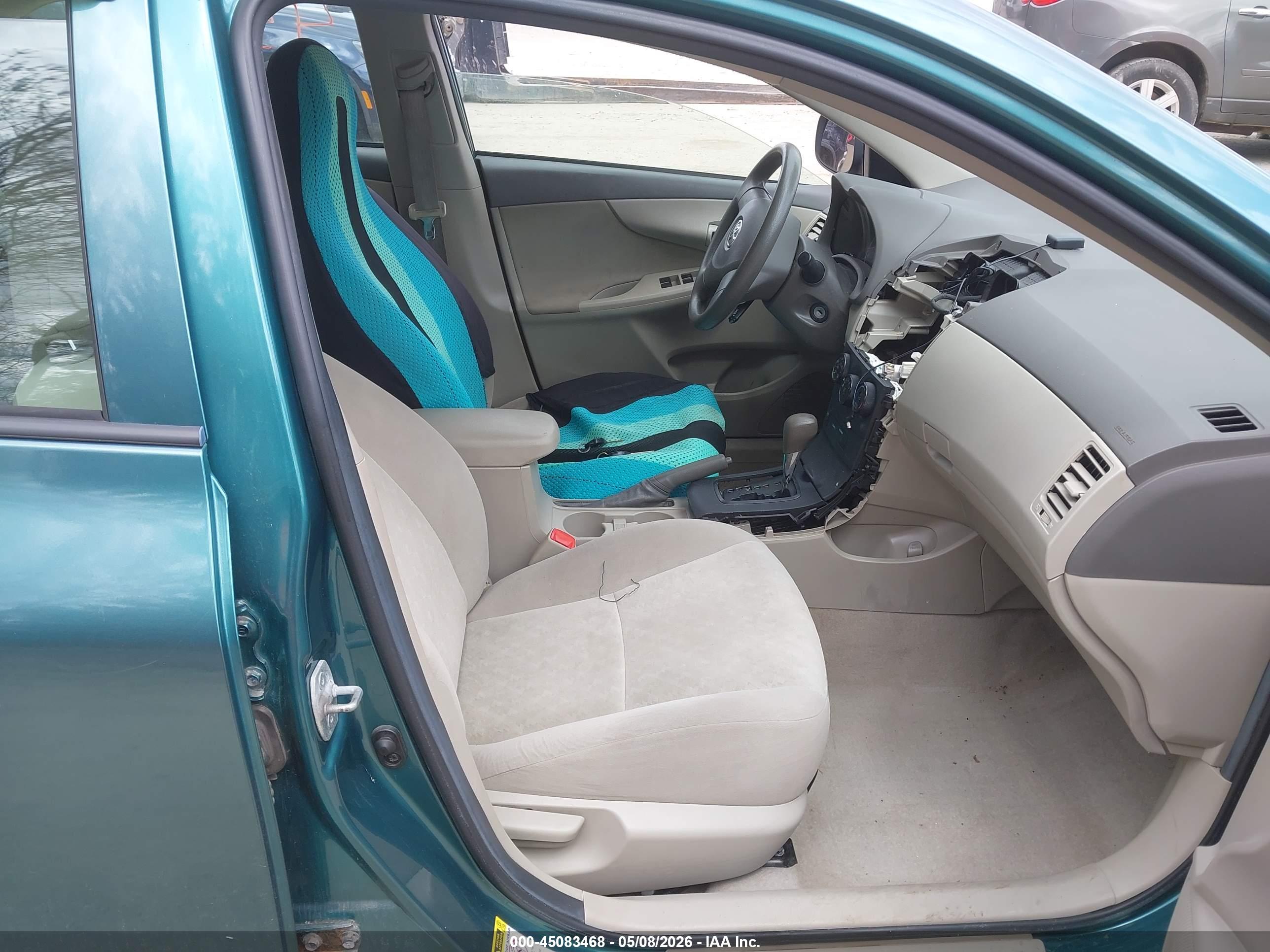 TOYOTA COROLLA image 5