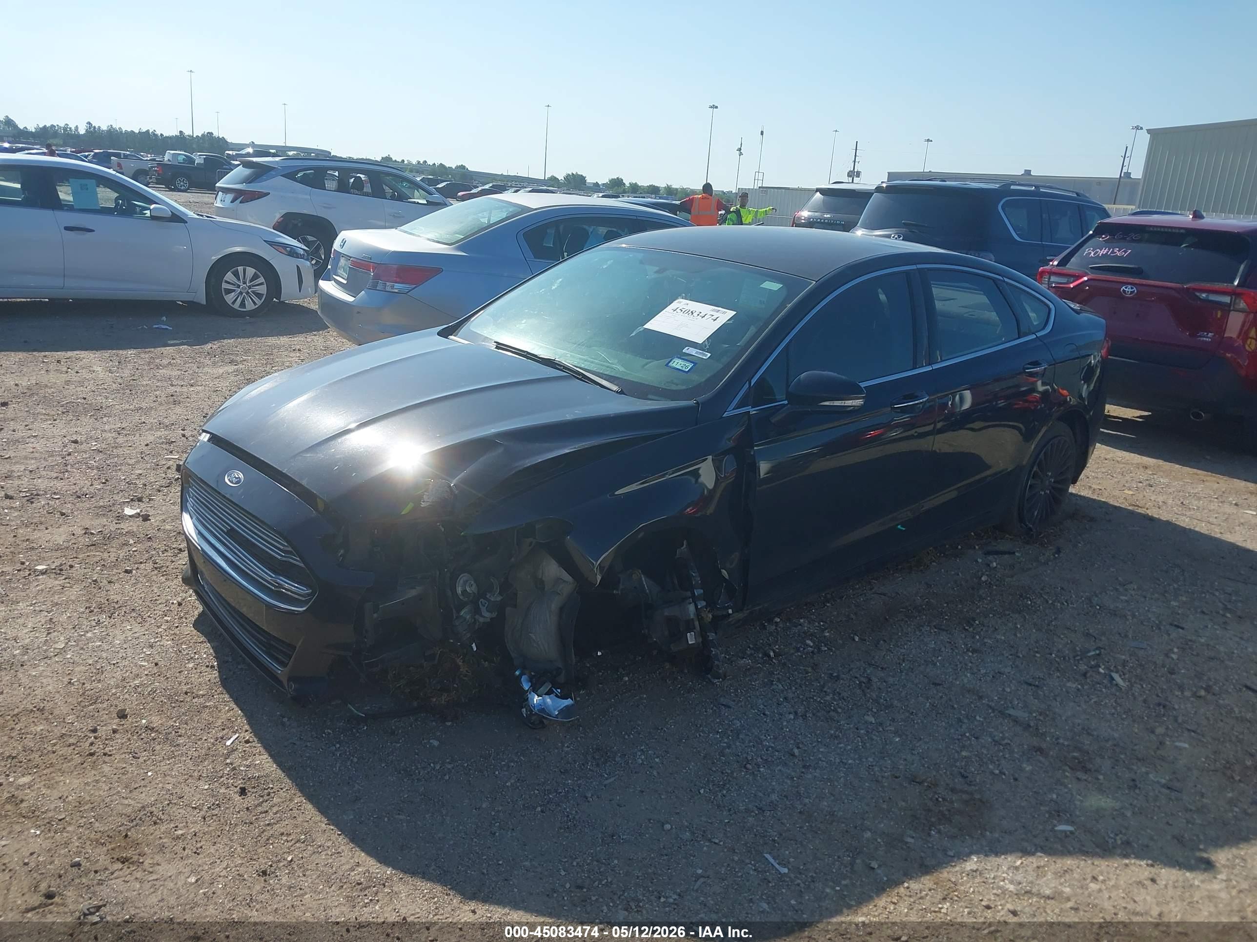 FORD FUSION image 2