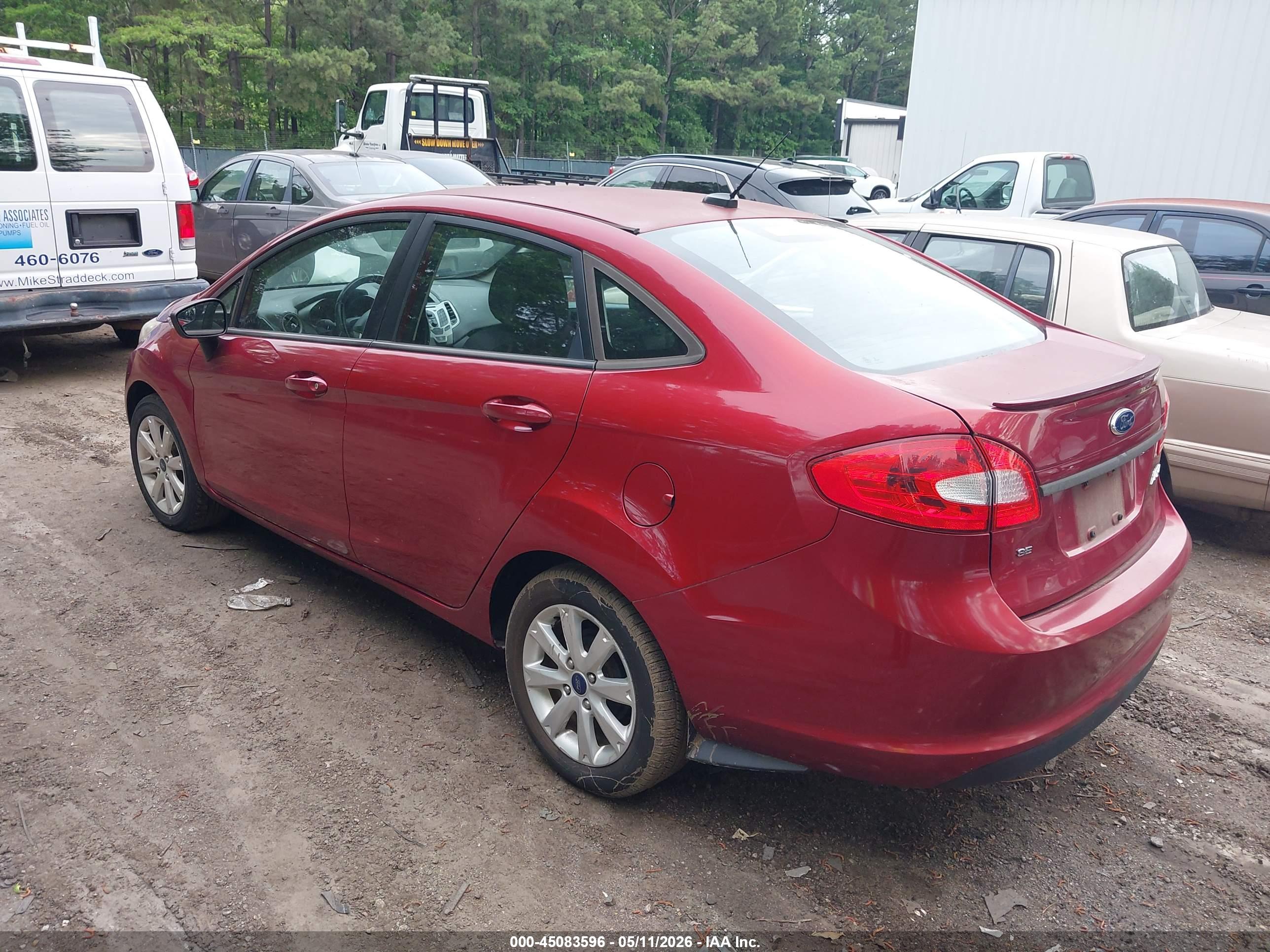 FORD FIESTA image 3