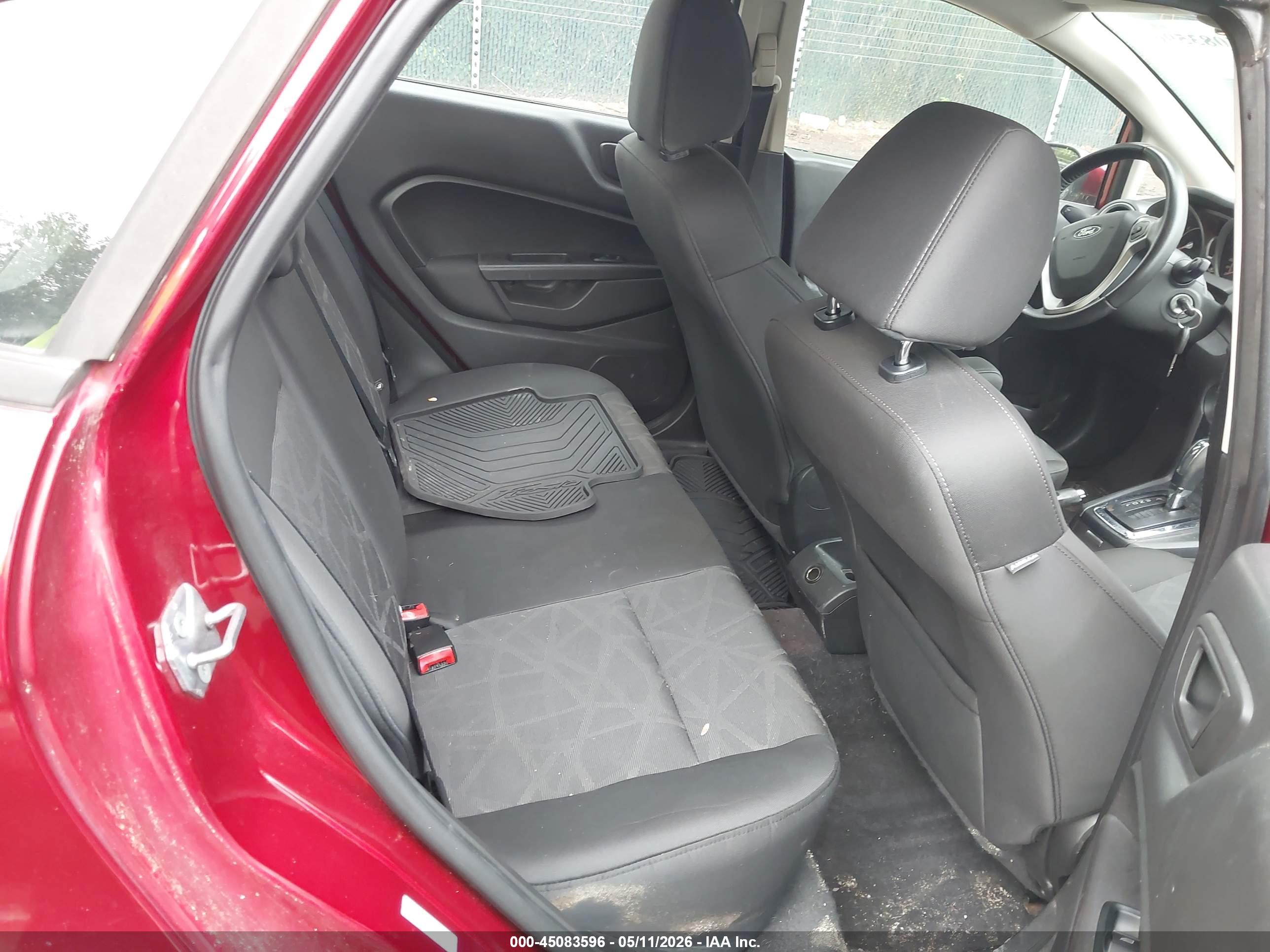 FORD FIESTA image 8