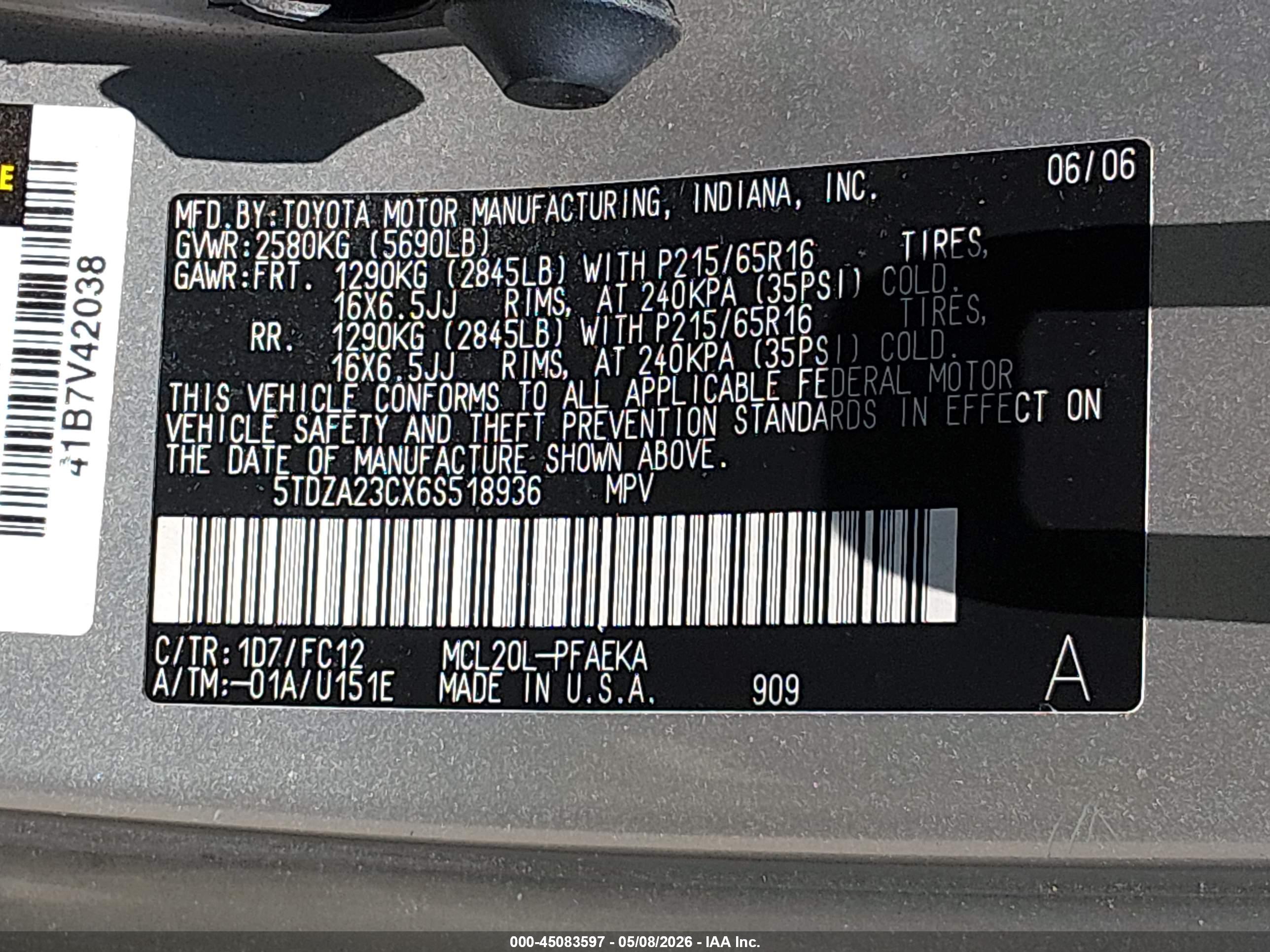 TOYOTA SIENNA image 9