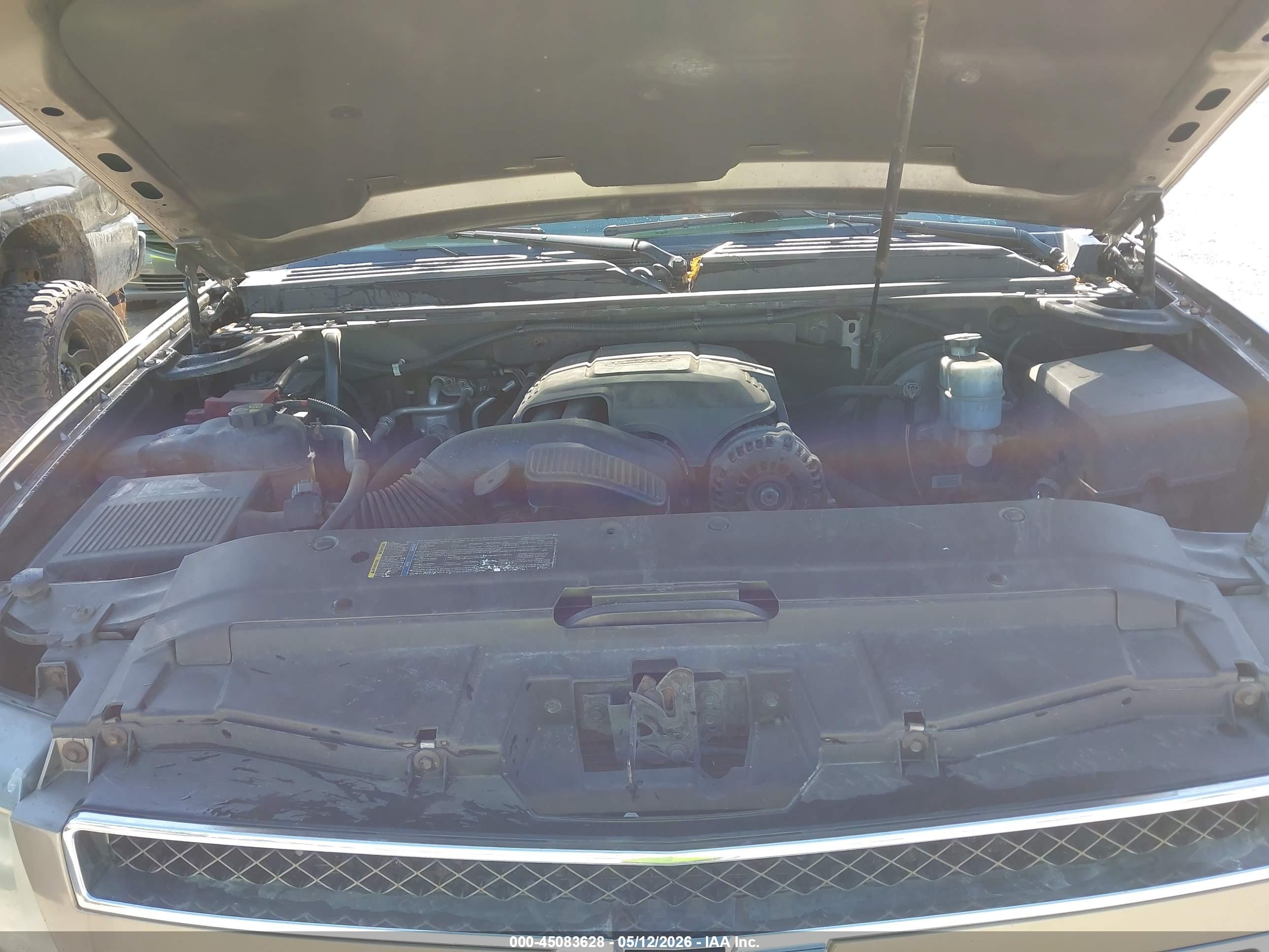 CHEVROLET TAHOE image 10
