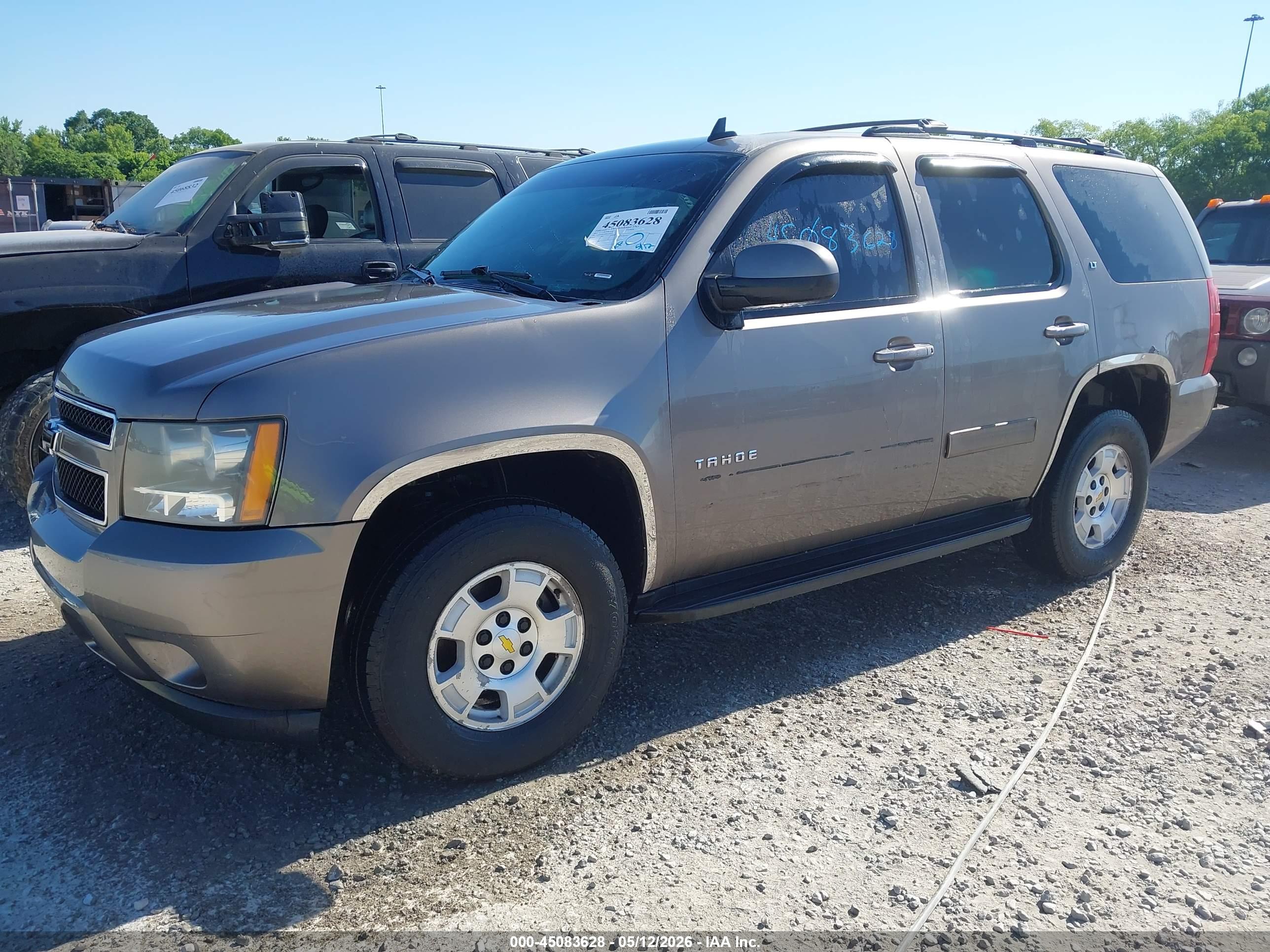 CHEVROLET TAHOE image 2