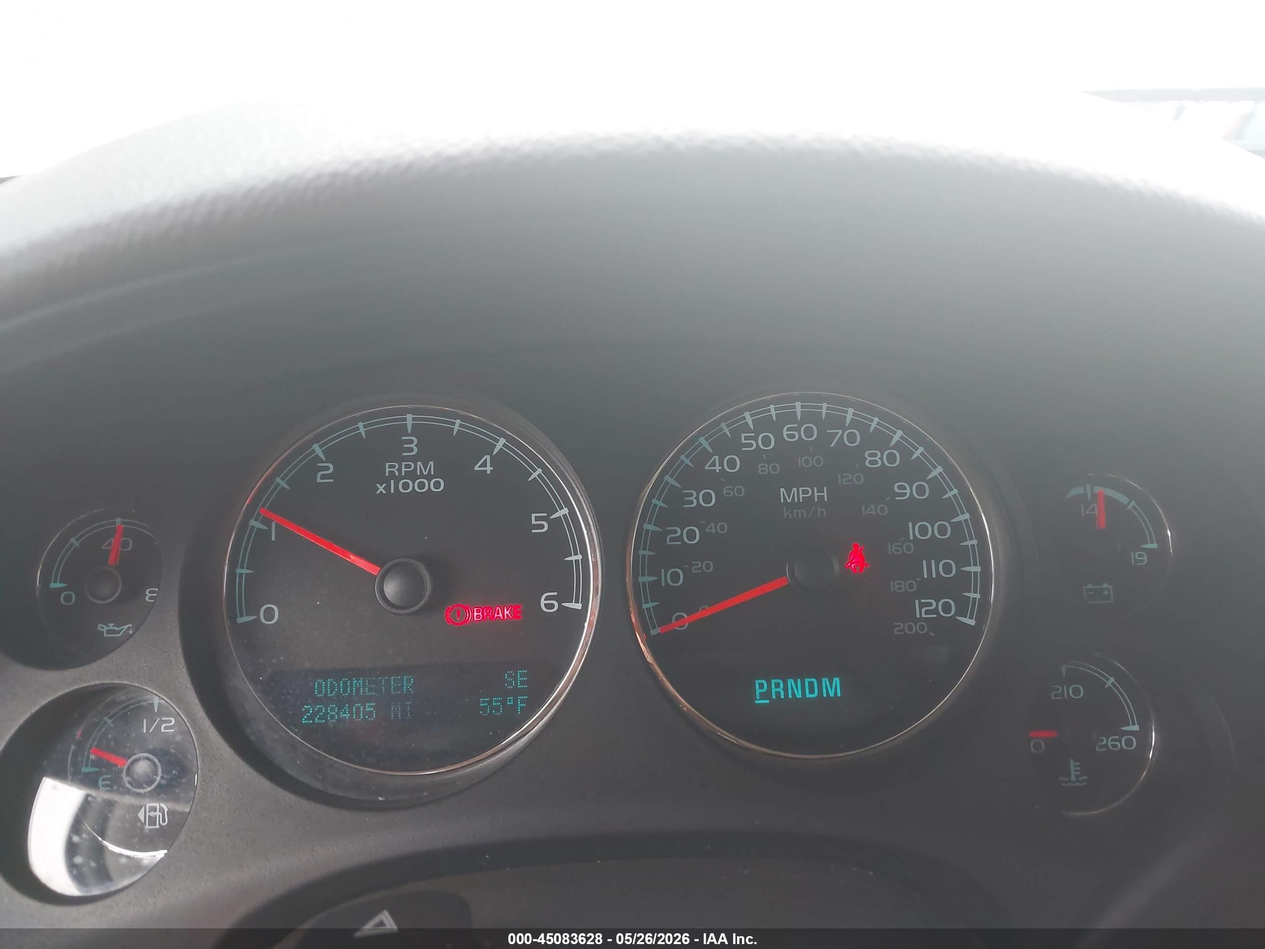 CHEVROLET TAHOE image 7