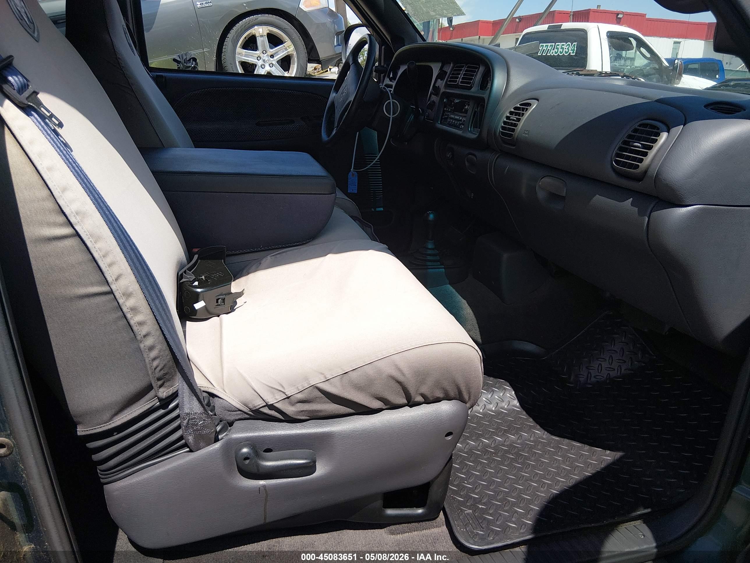 DODGE RAM image 5