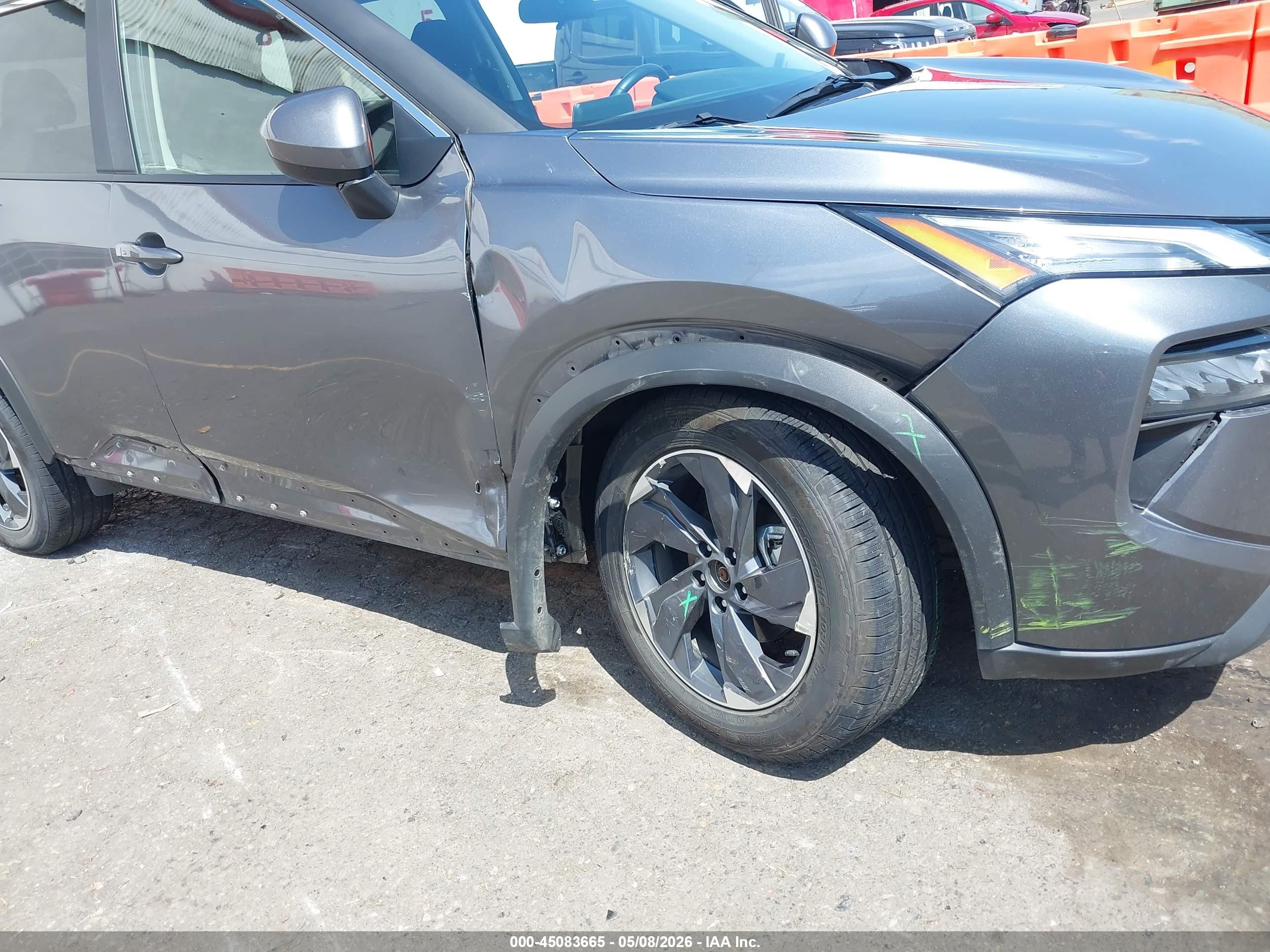 NISSAN ROGUE image 6