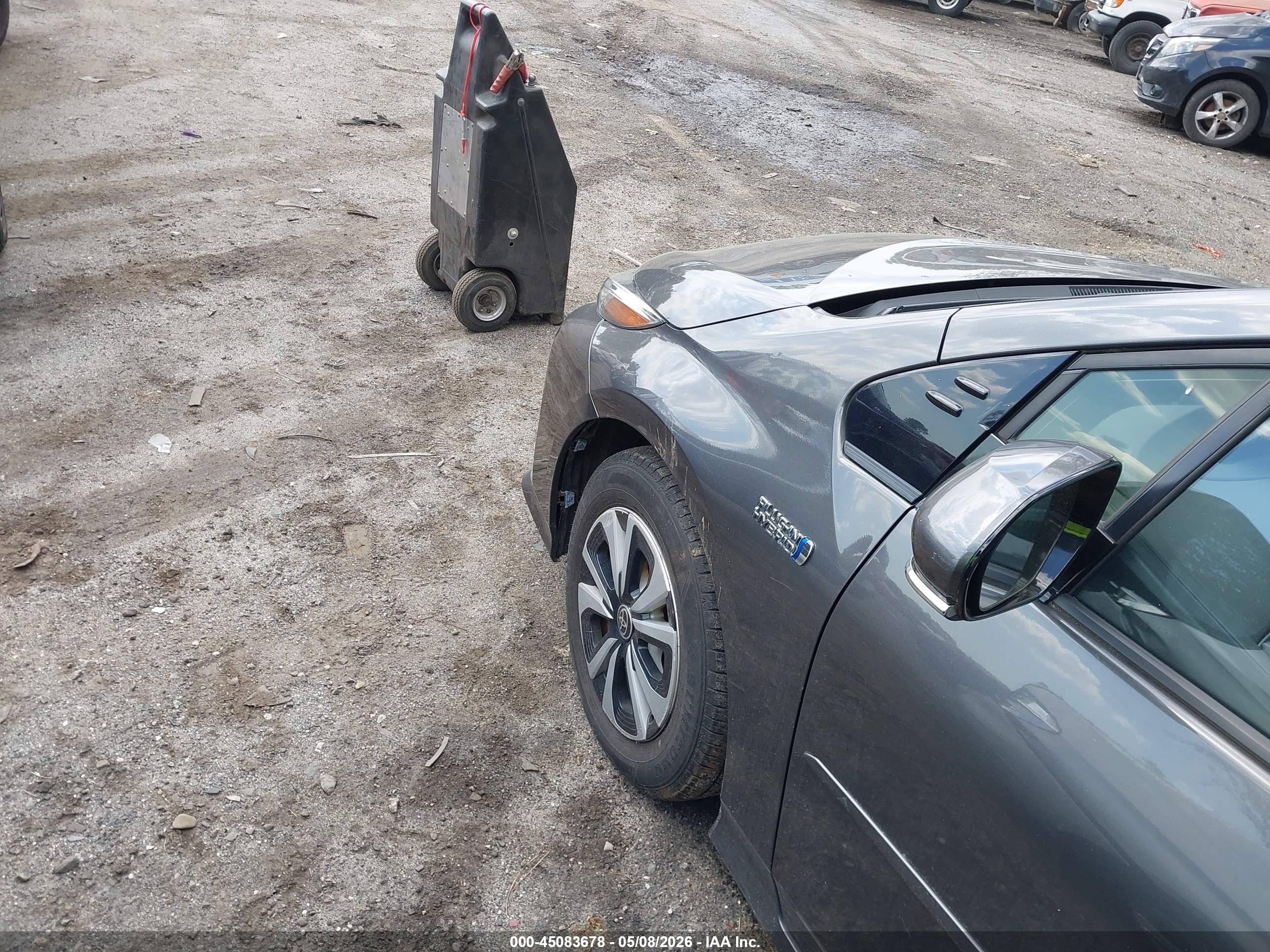 TOYOTA PRIUS image 6
