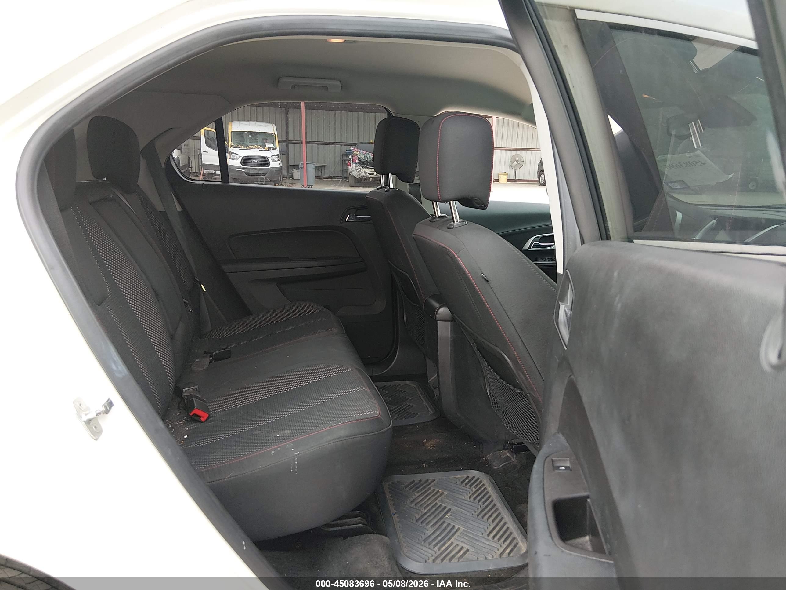 CHEVROLET EQUINOX image 8