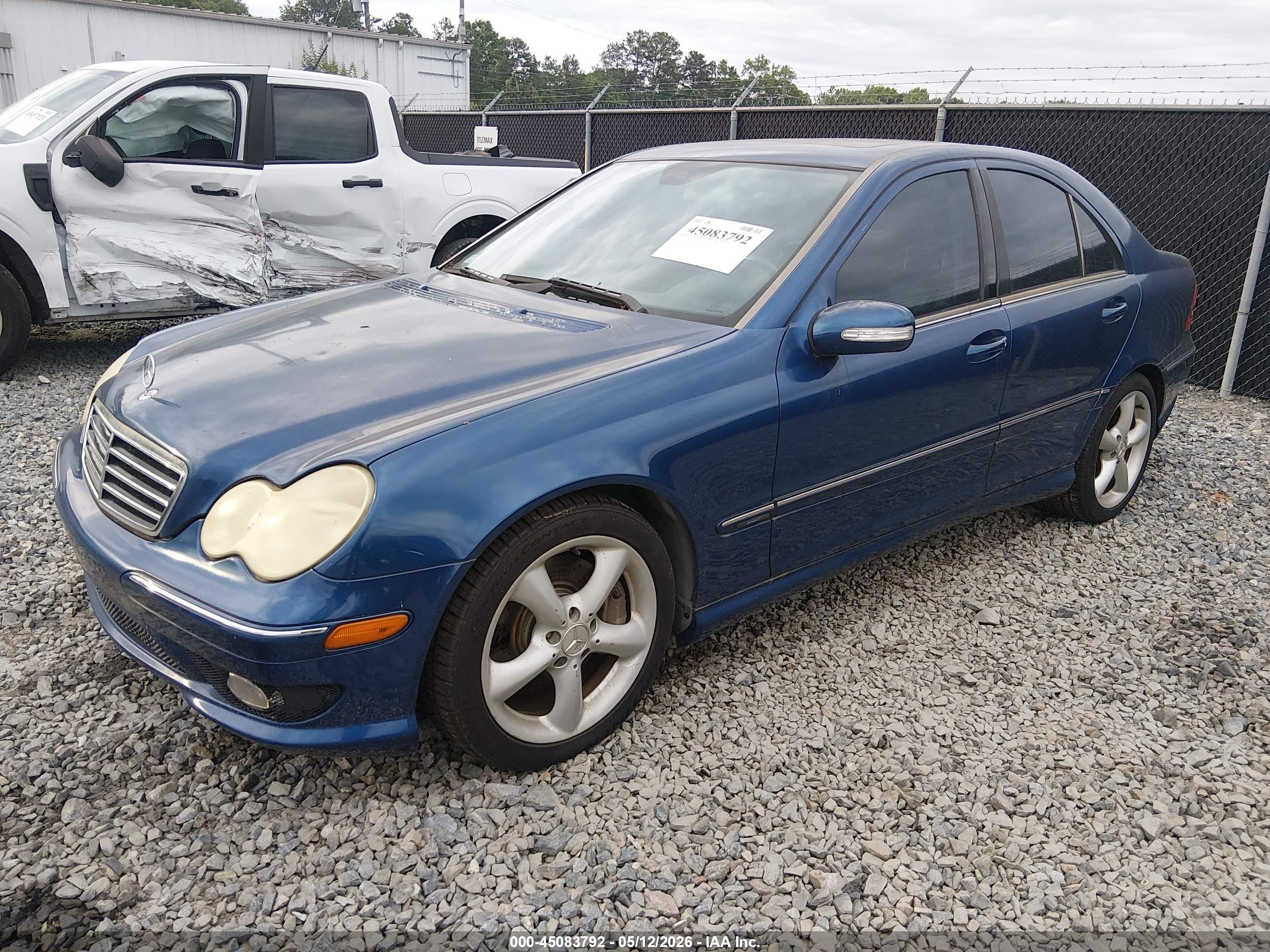 MERCEDES-BENZ C image 2
