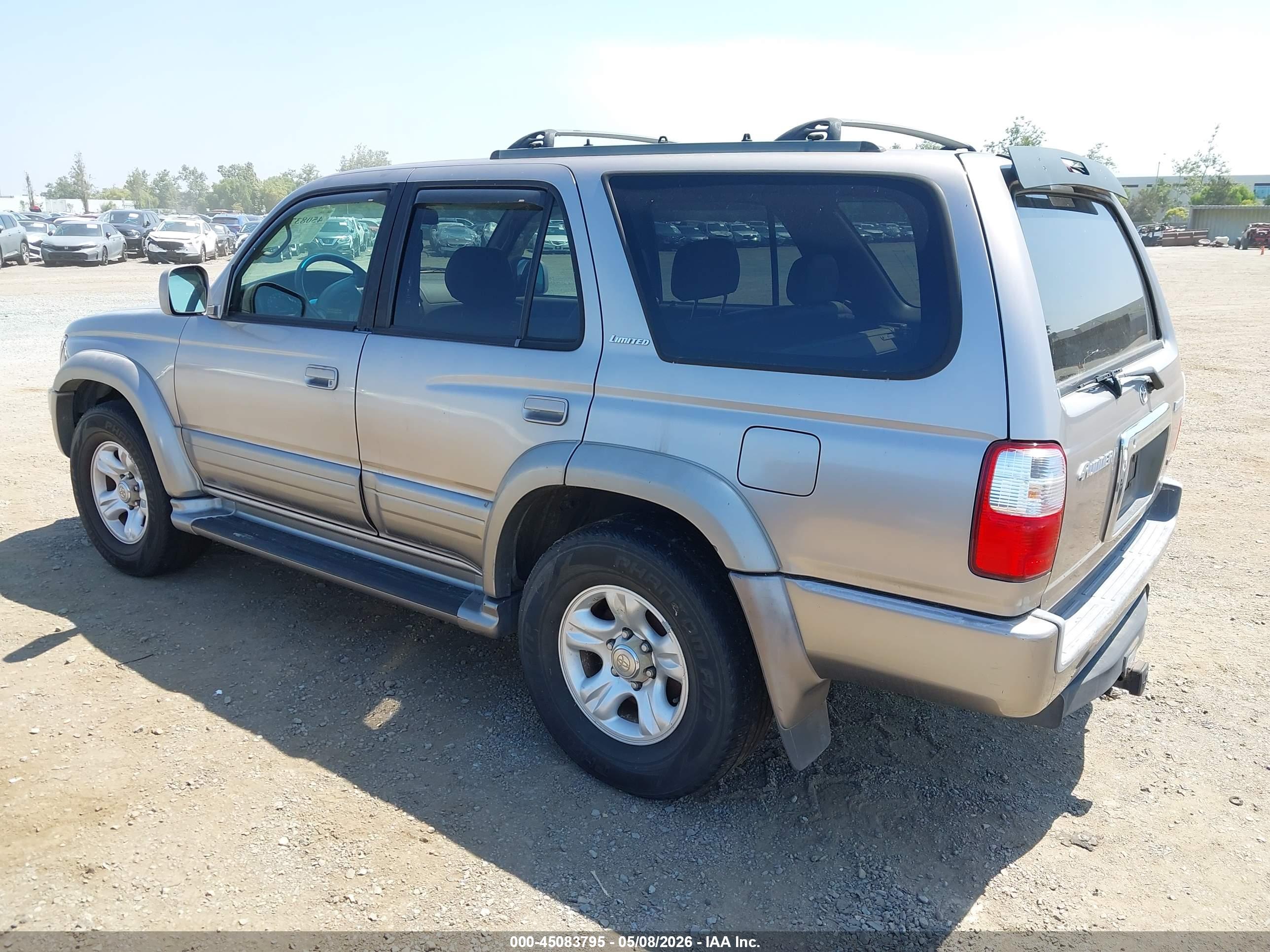 TOYOTA 4RUNNER image 3