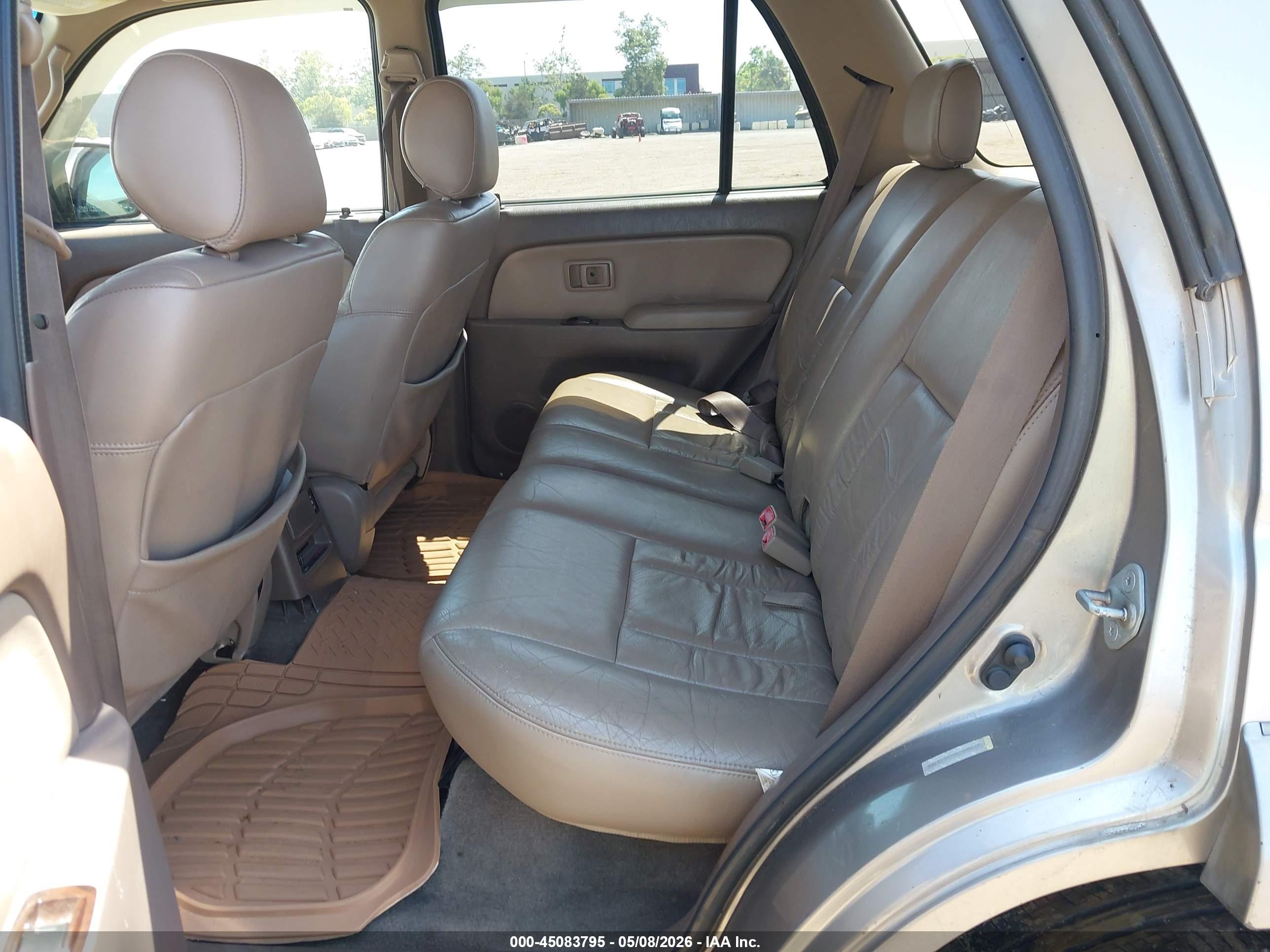 TOYOTA 4RUNNER image 8
