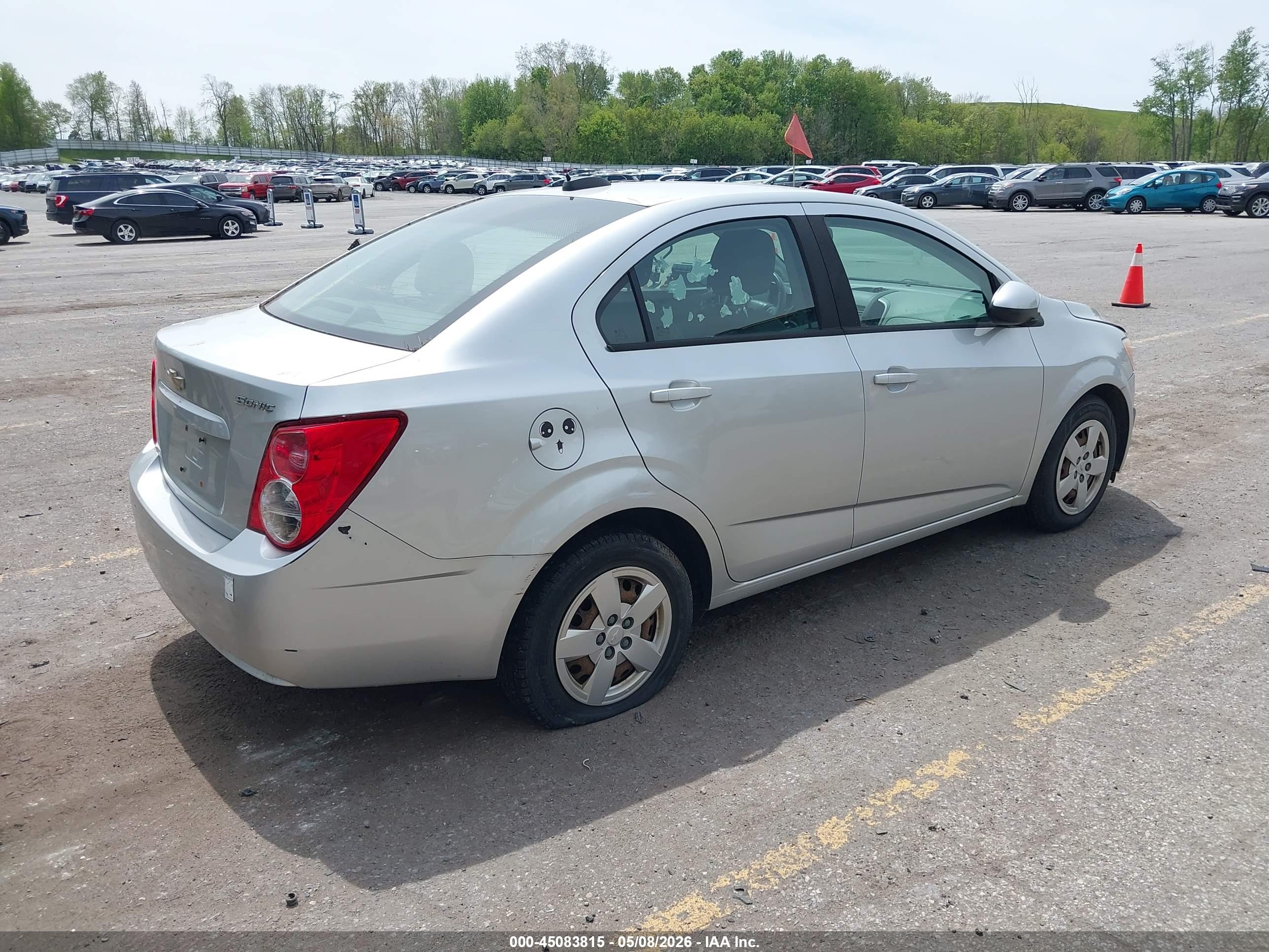 CHEVROLET SONIC image 4