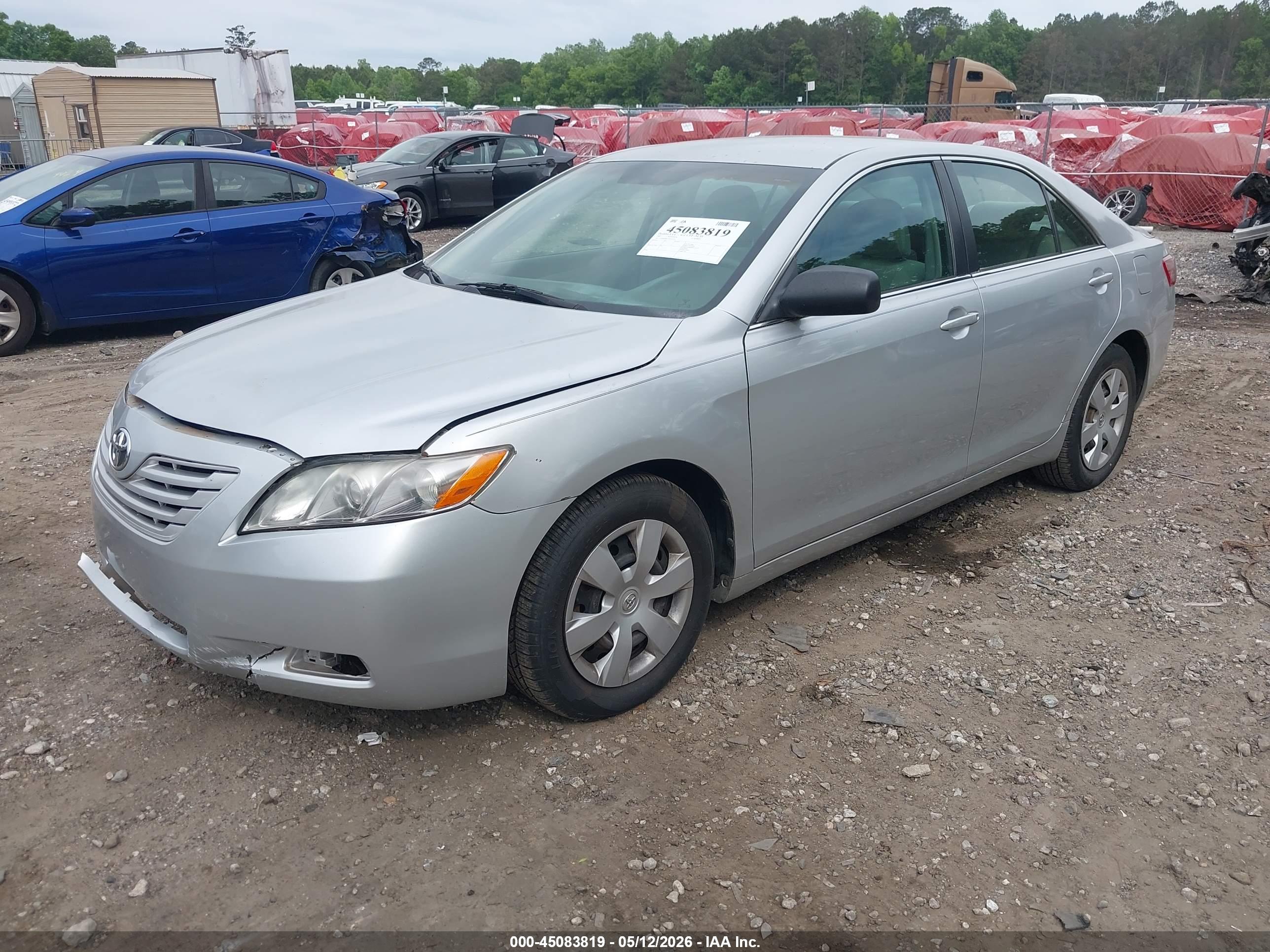 TOYOTA CAMRY image 2