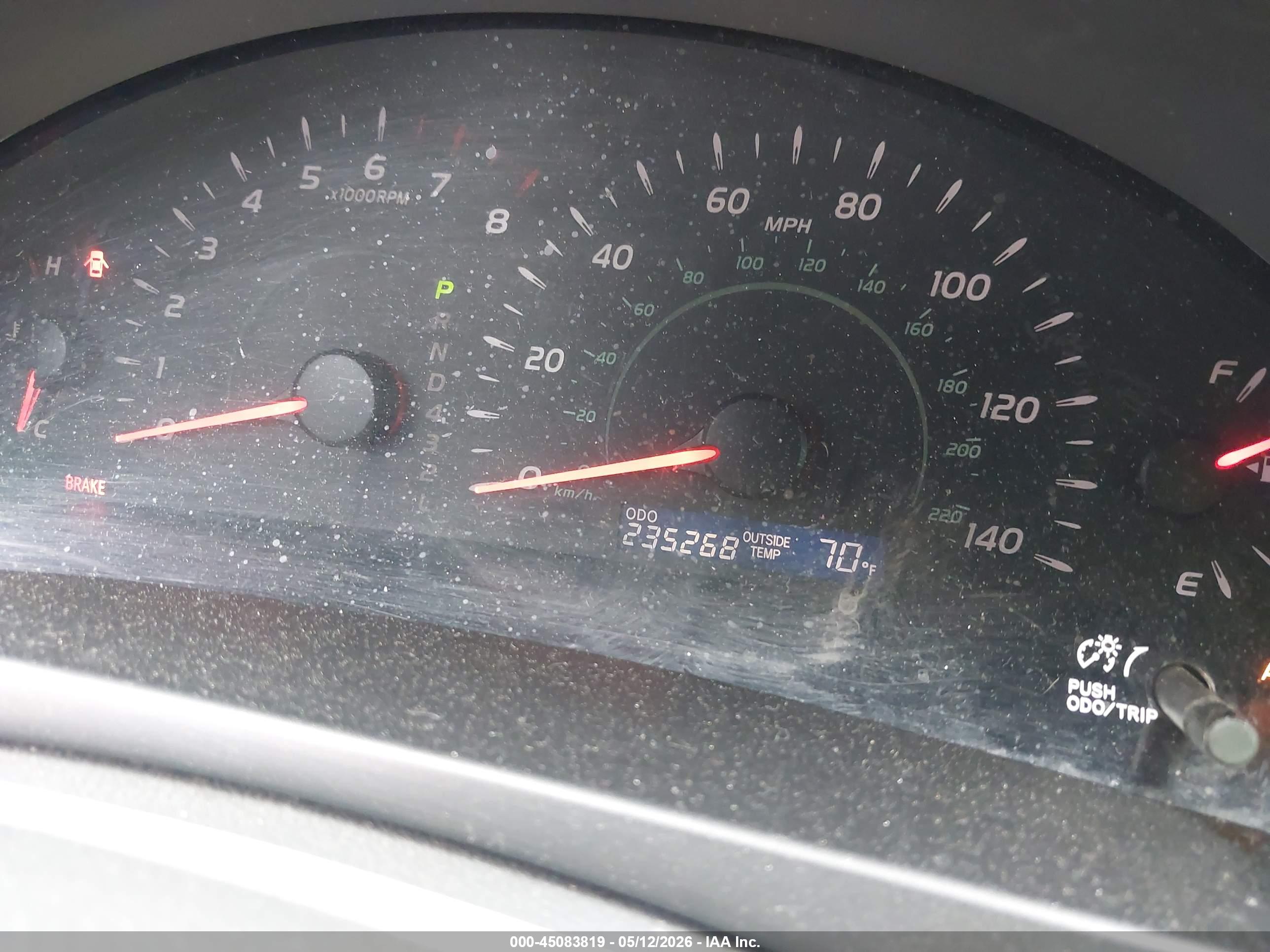 TOYOTA CAMRY image 7