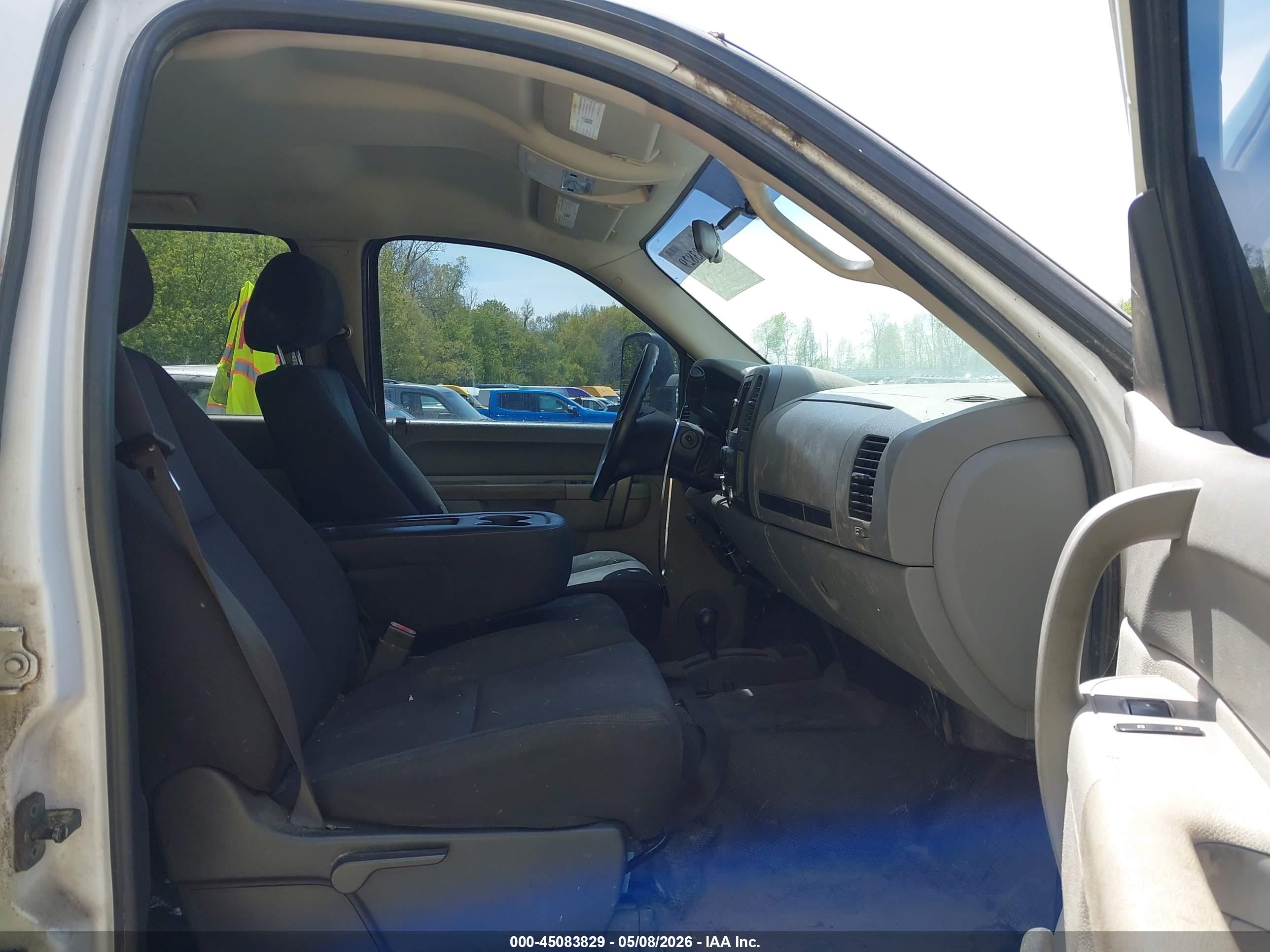 GMC SIERRA image 5