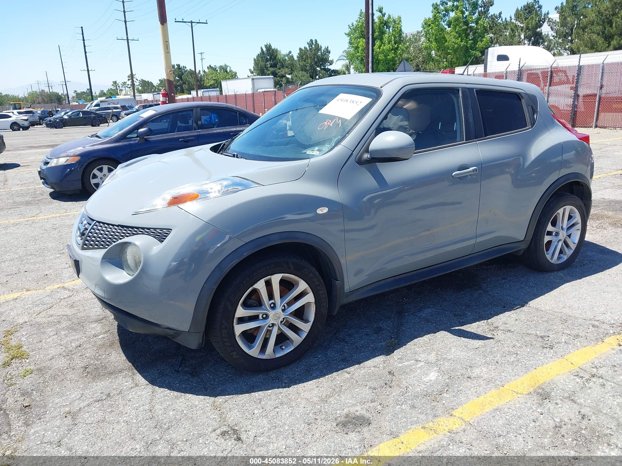 NISSAN JUKE image 2