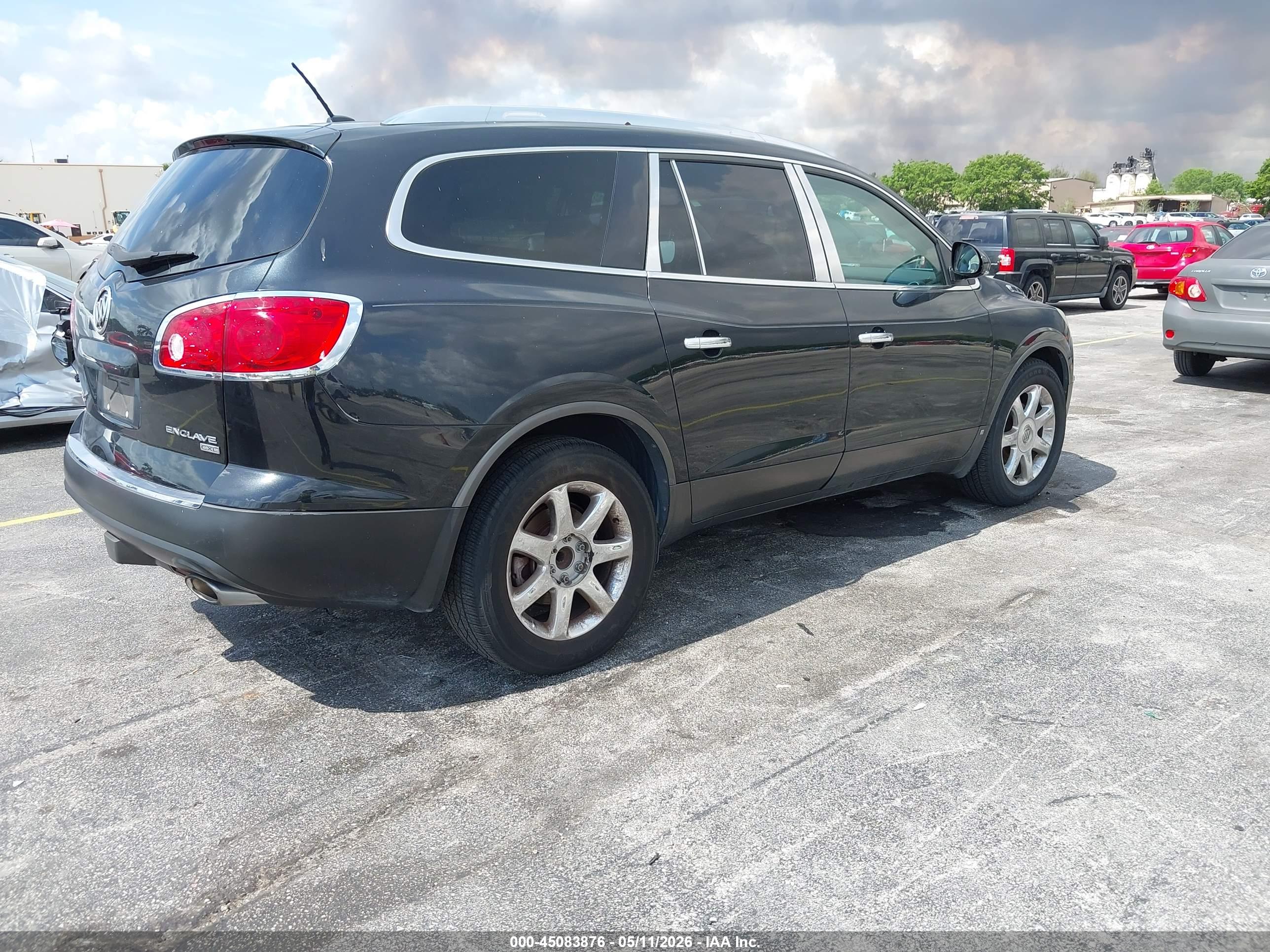 BUICK ENCLAVE image 4