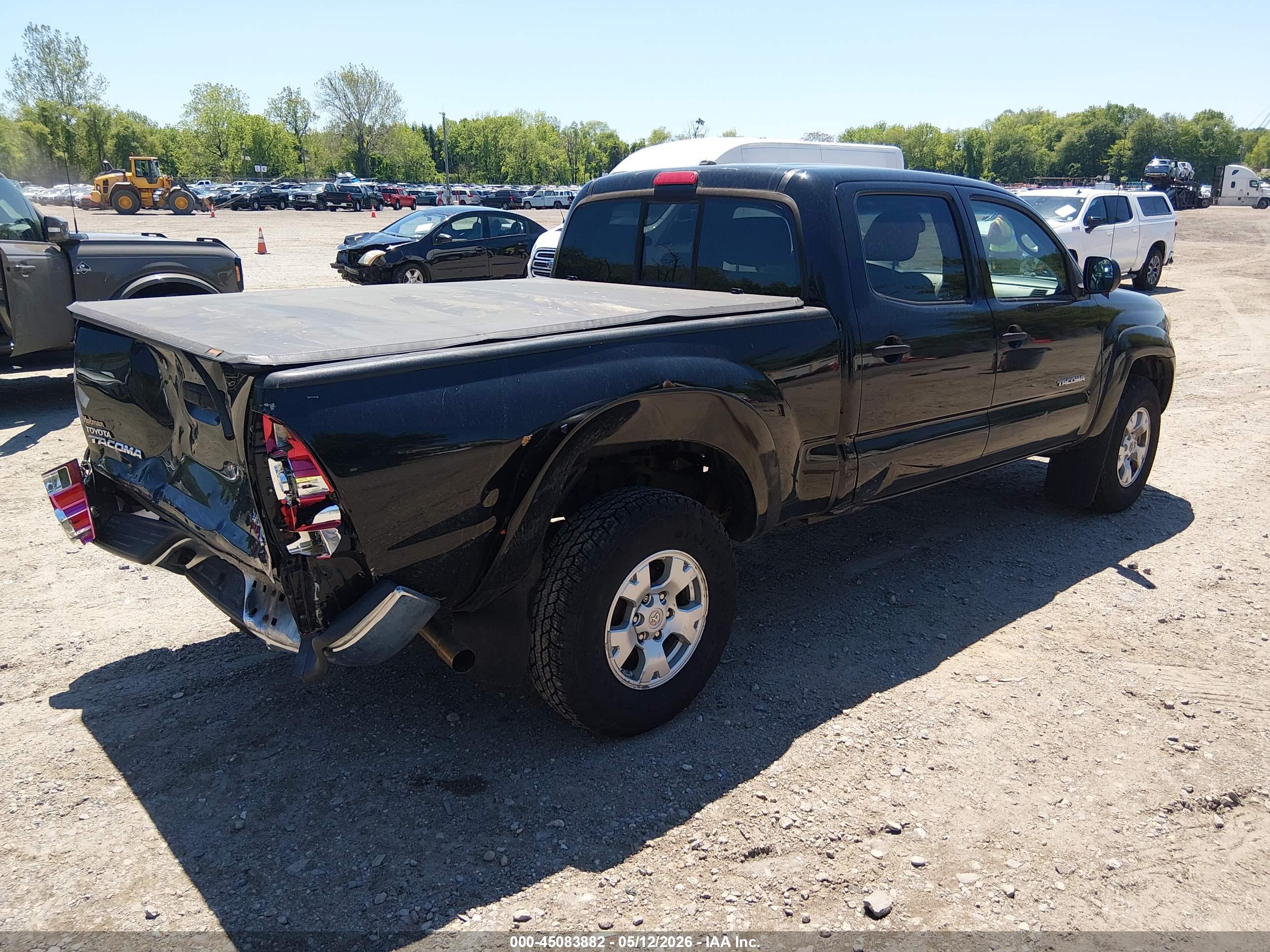 TOYOTA TACOMA image 4