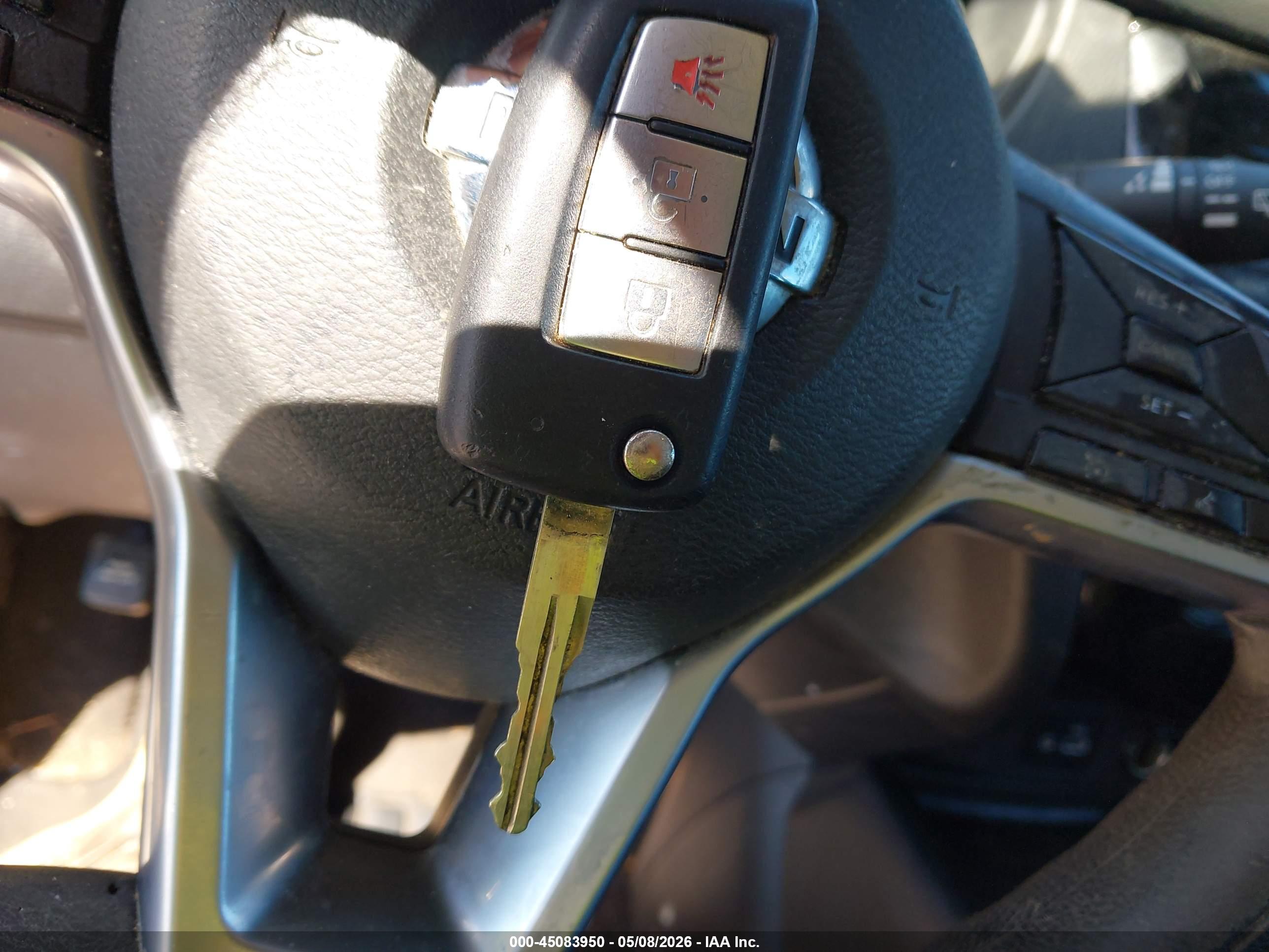 NISSAN ROGUE image 11