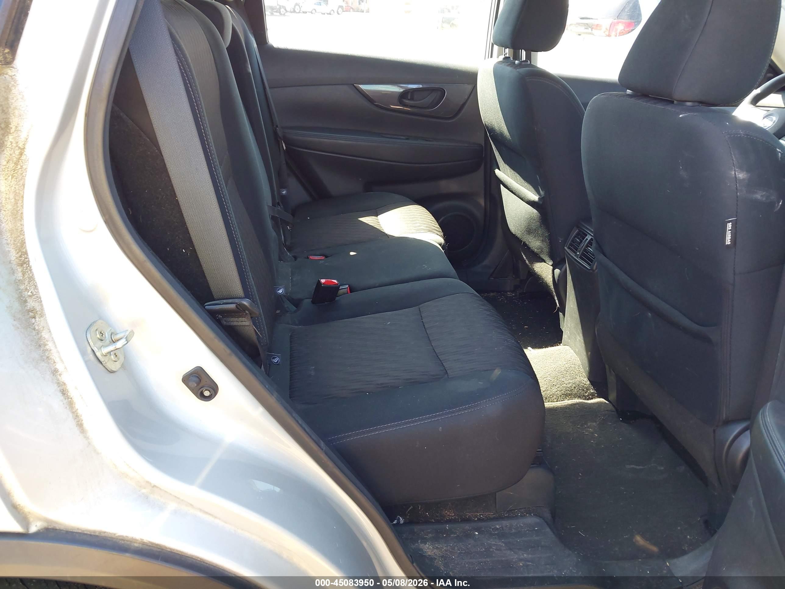 NISSAN ROGUE image 8