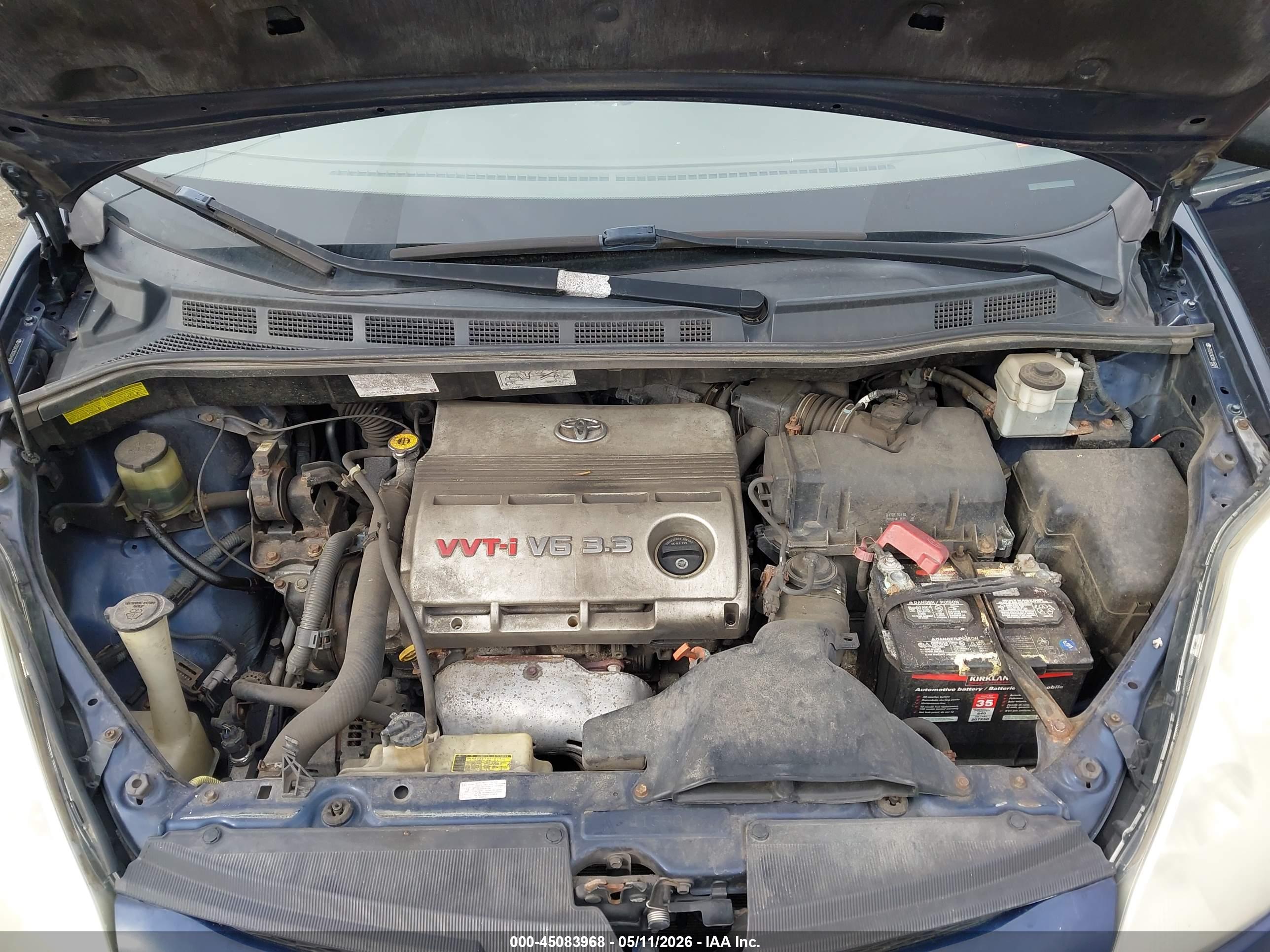 TOYOTA SIENNA image 10