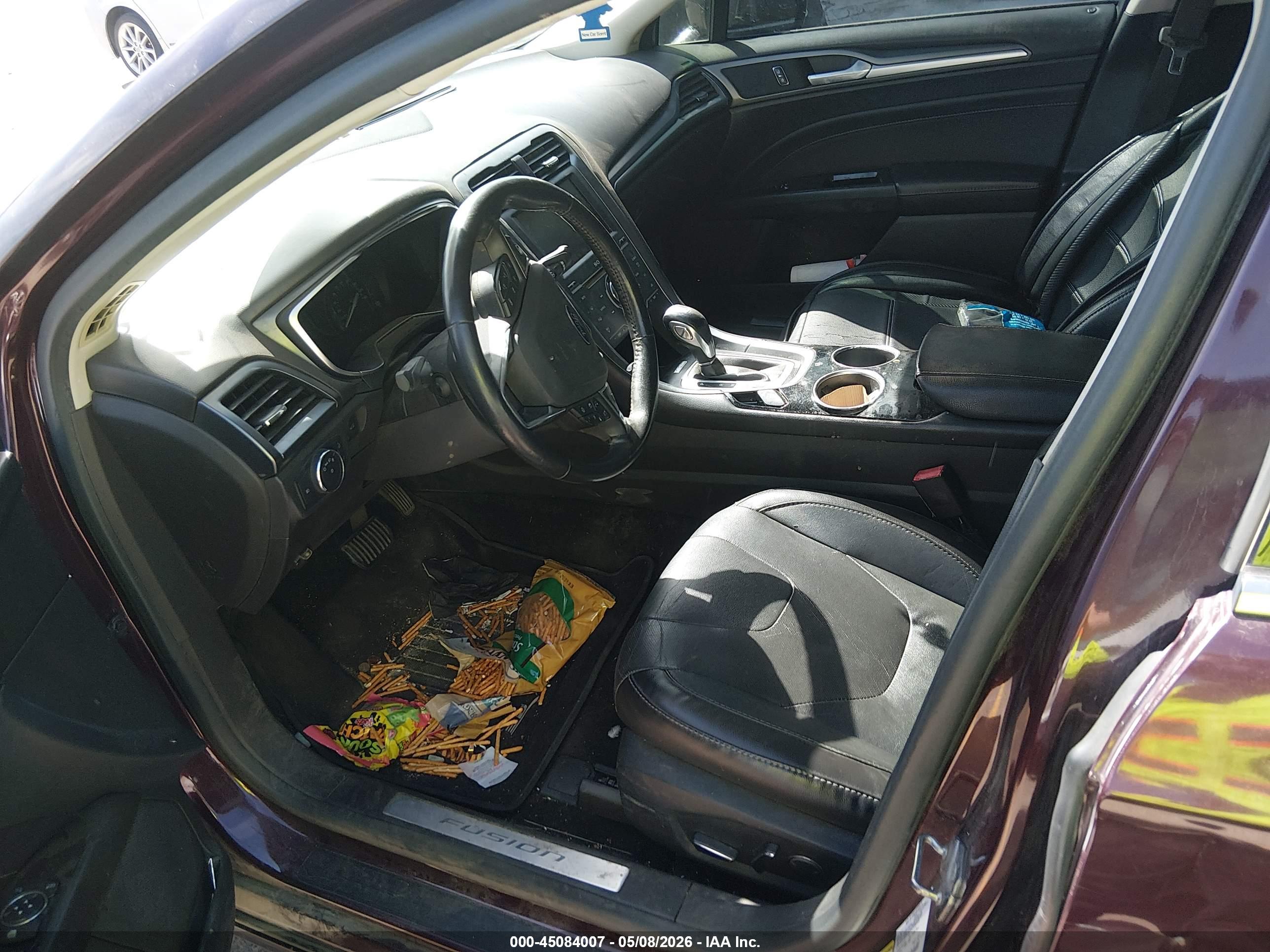 FORD FUSION image 5