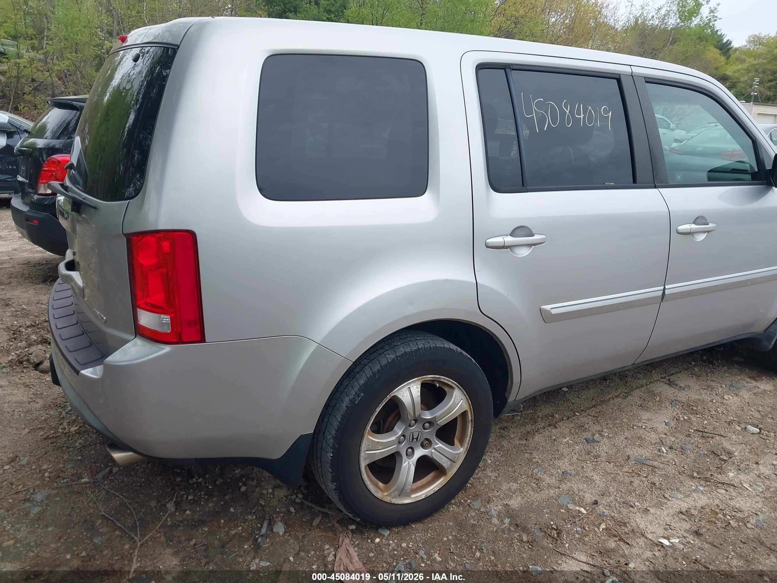 HONDA PILOT image 4