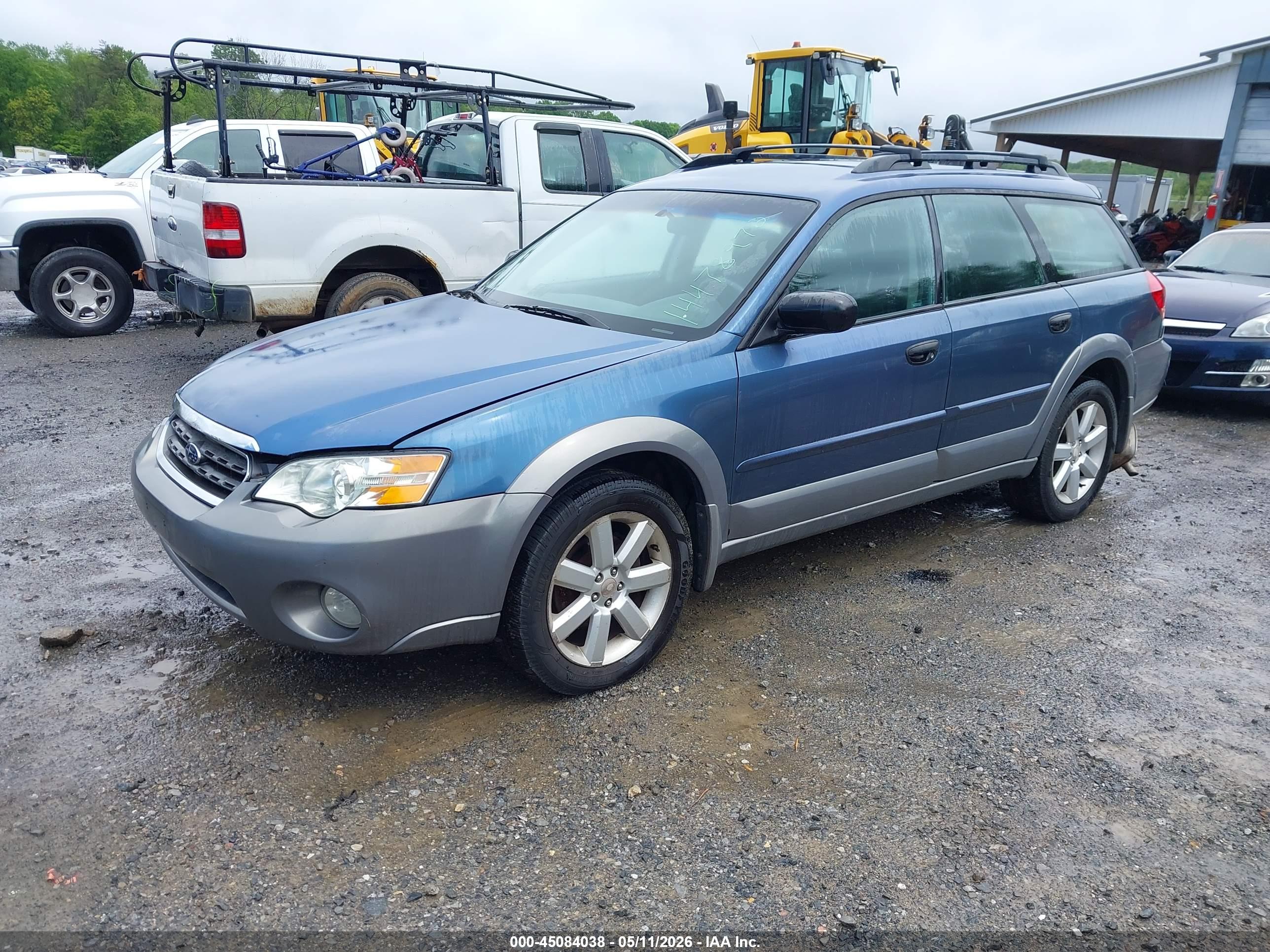 SUBARU OUTBACK image 2