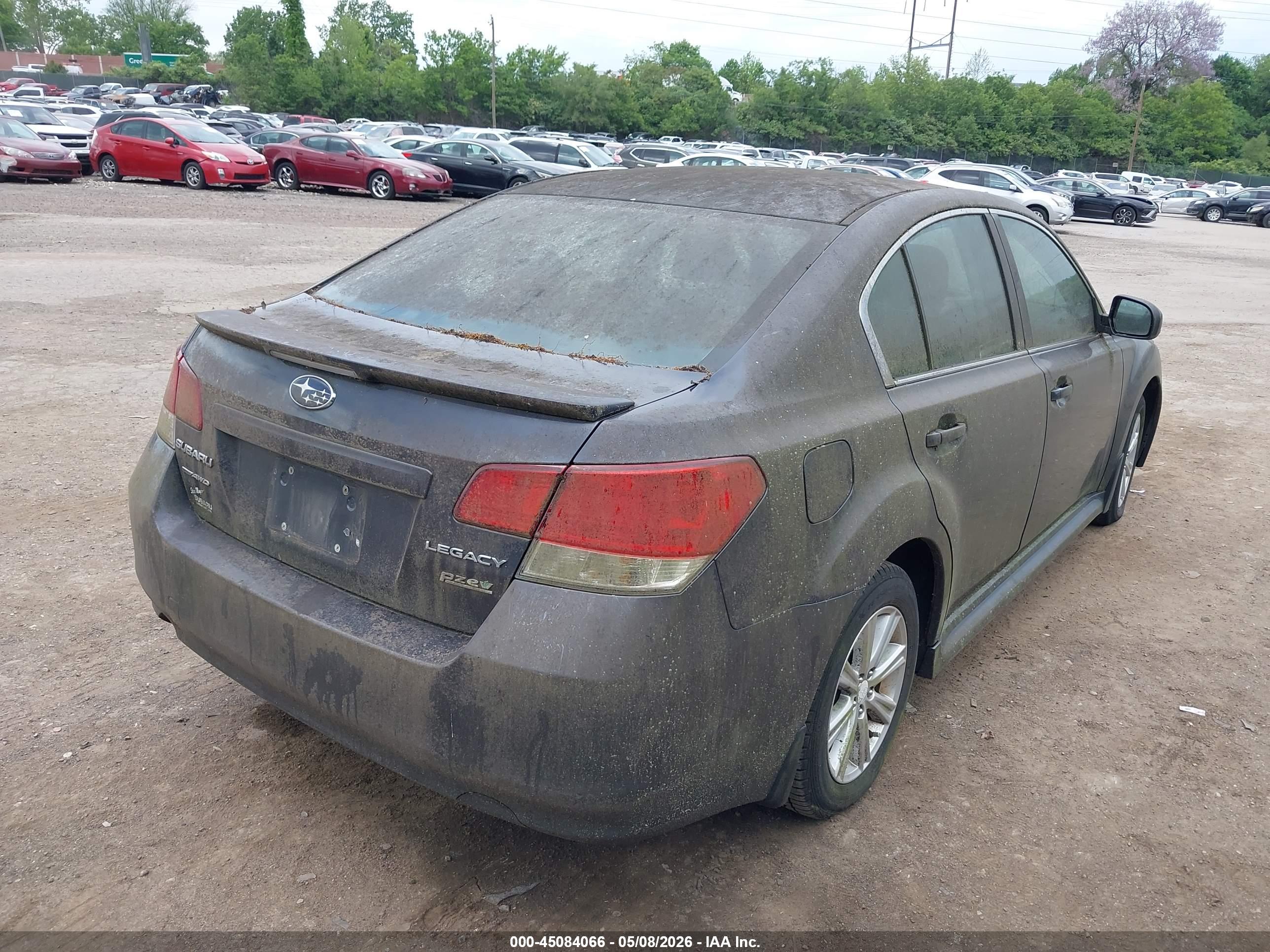 SUBARU LEGACY image 4