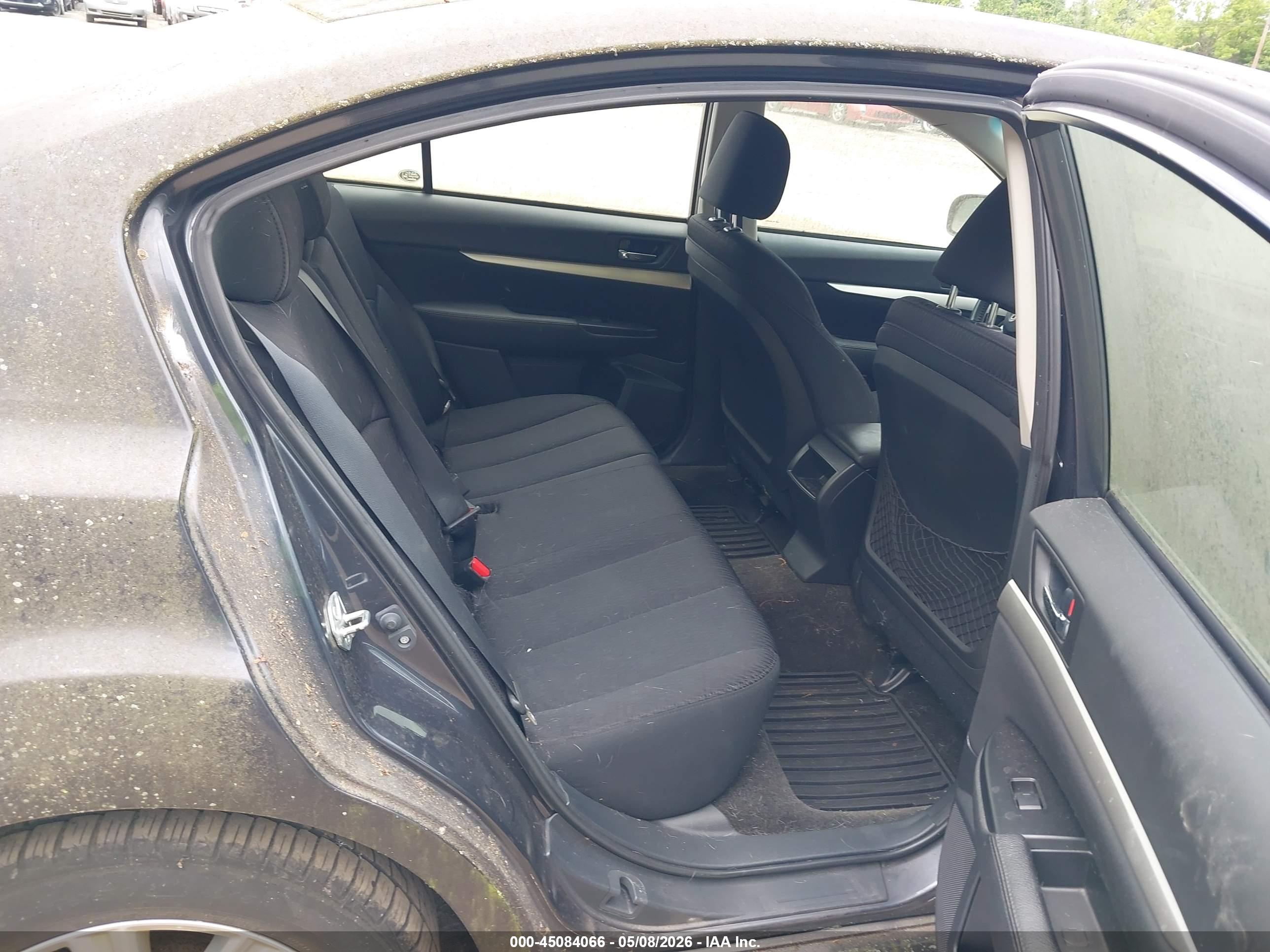 SUBARU LEGACY image 8