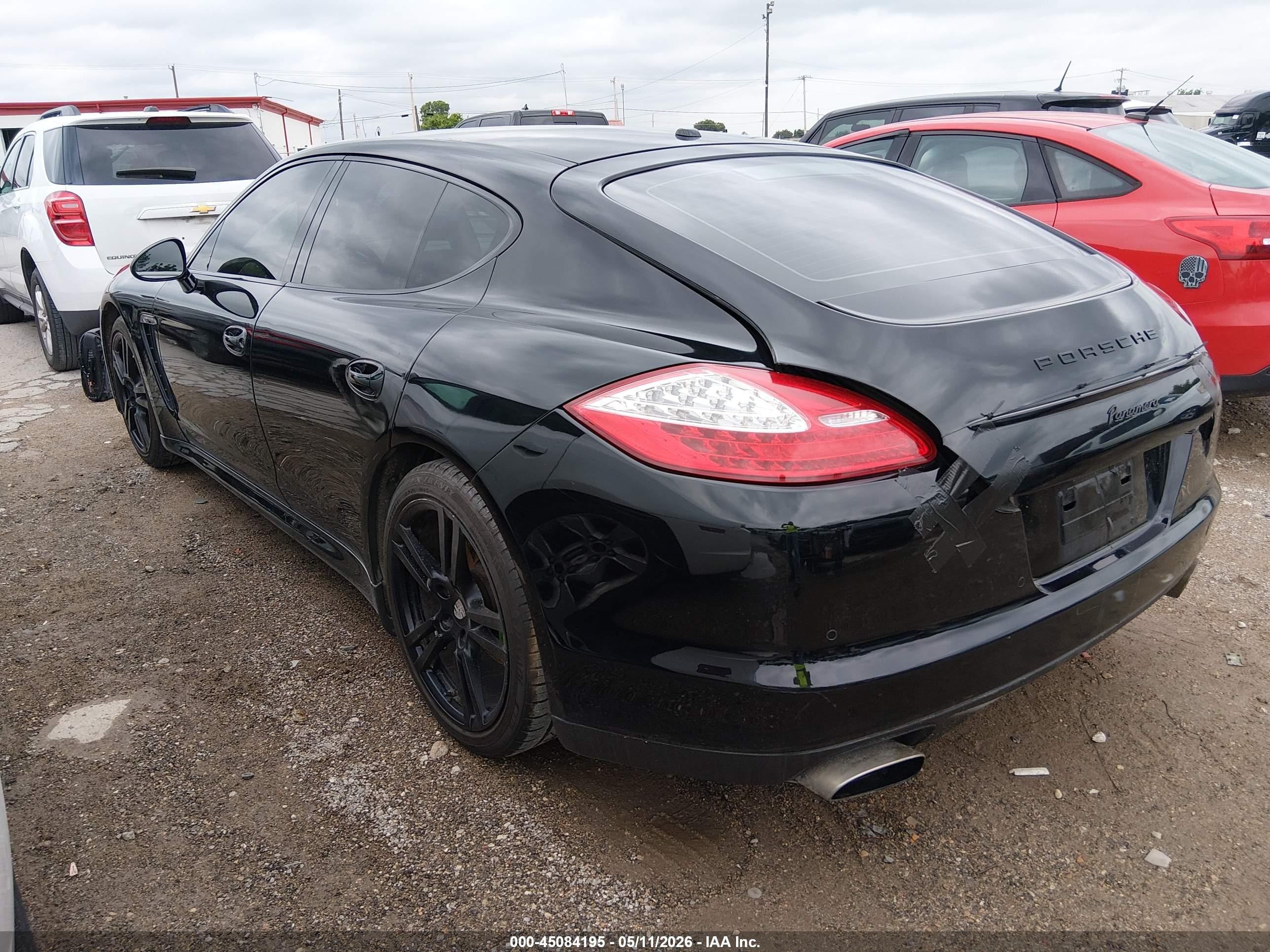 PORSCHE PANAMERA image 3