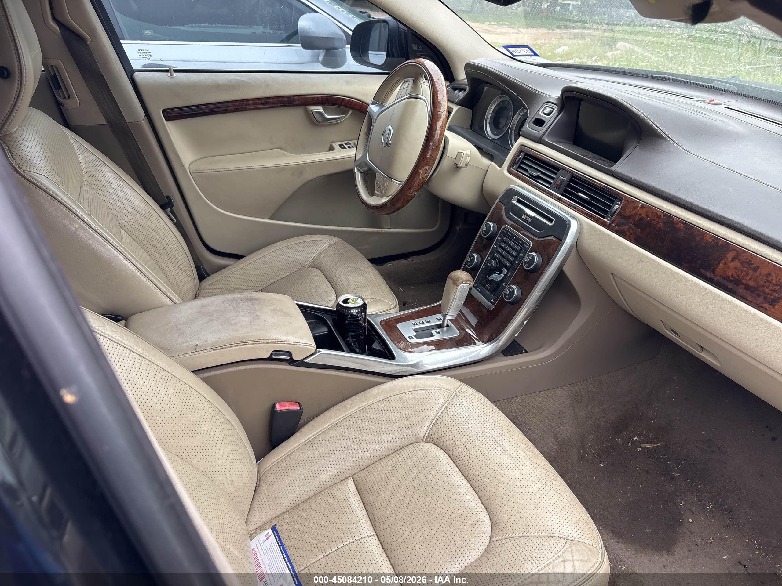 VOLVO S80 image 5
