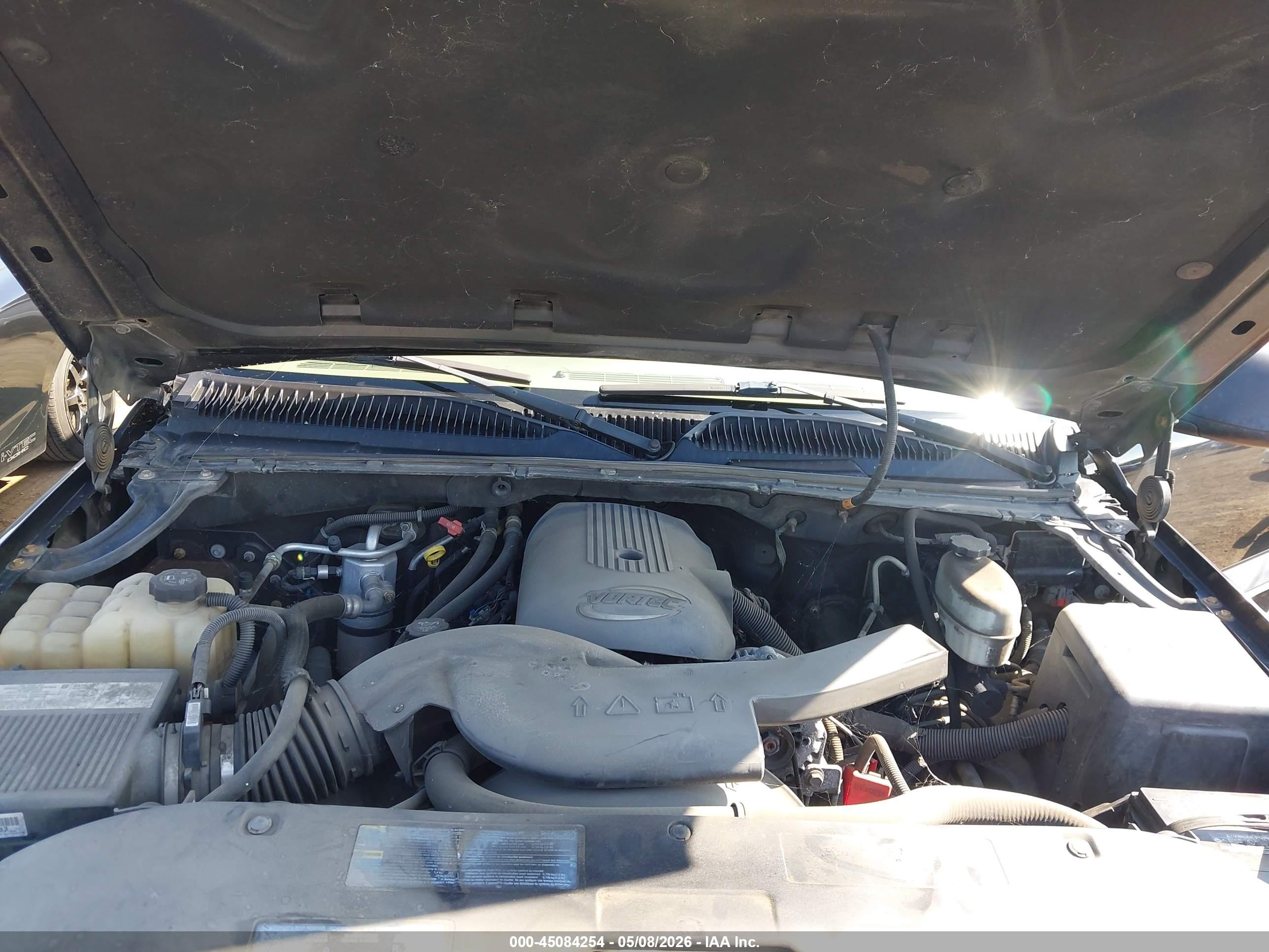 CHEVROLET SUBURBAN image 10