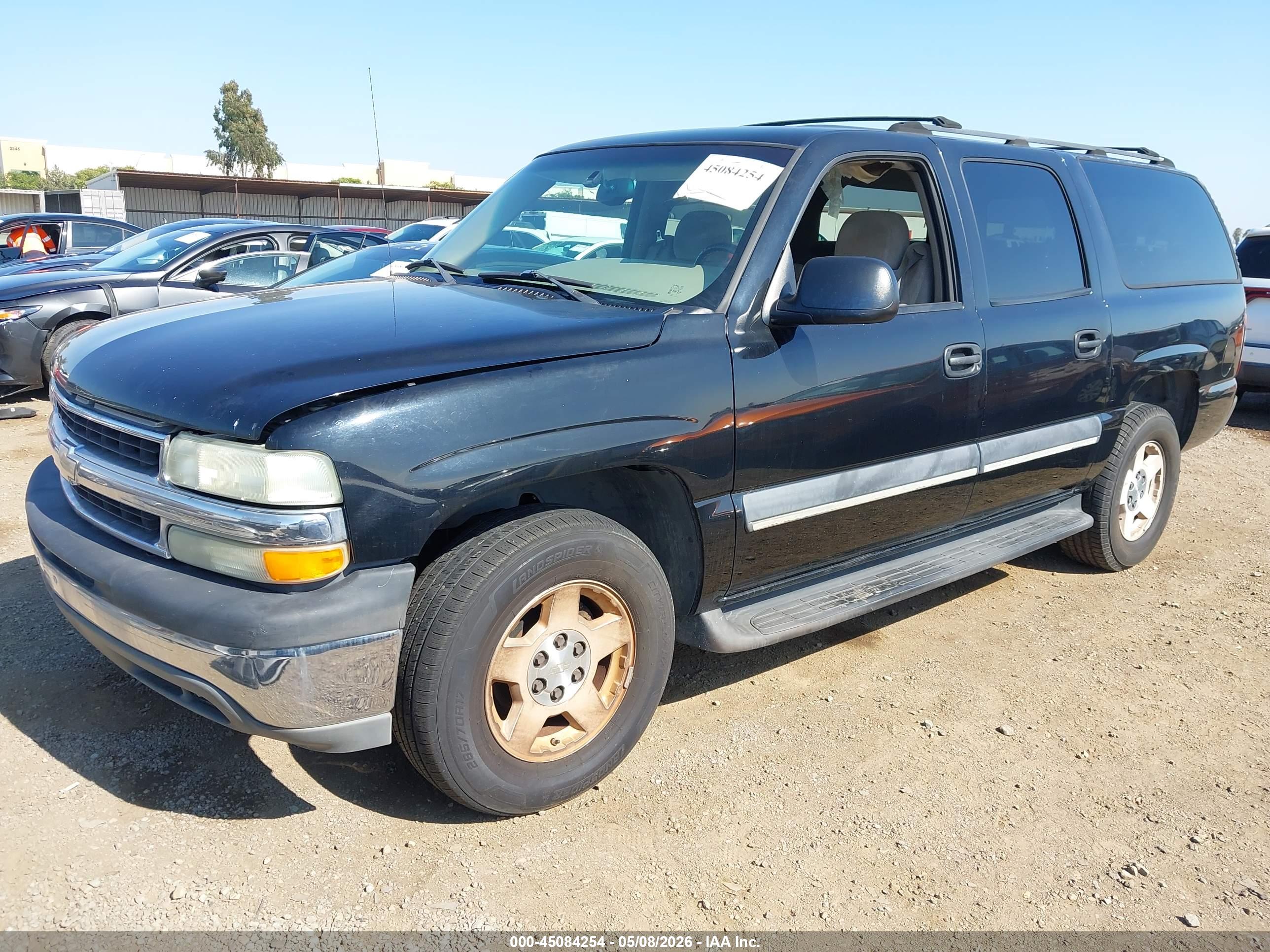 CHEVROLET SUBURBAN image 2