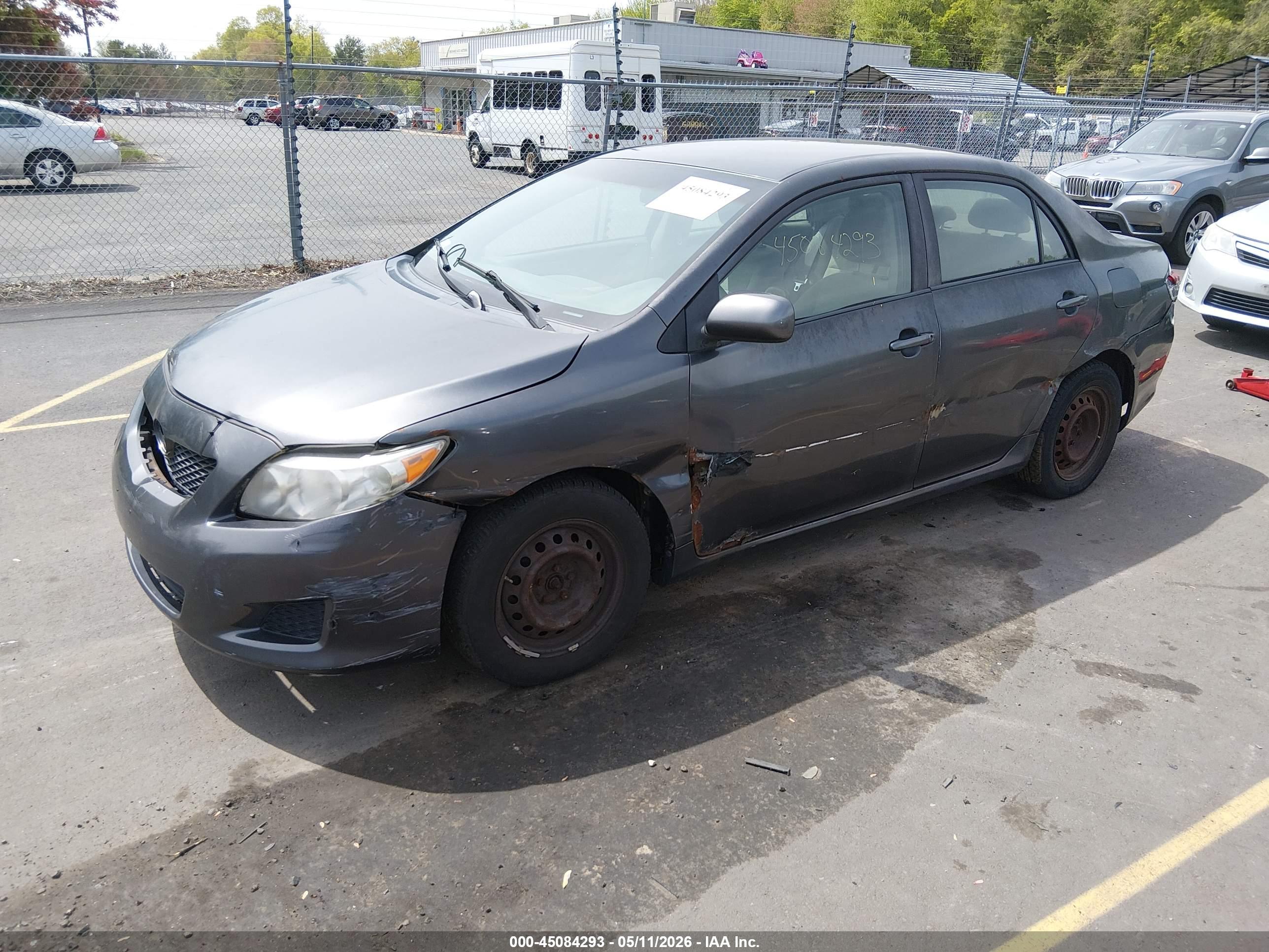 TOYOTA COROLLA image 2