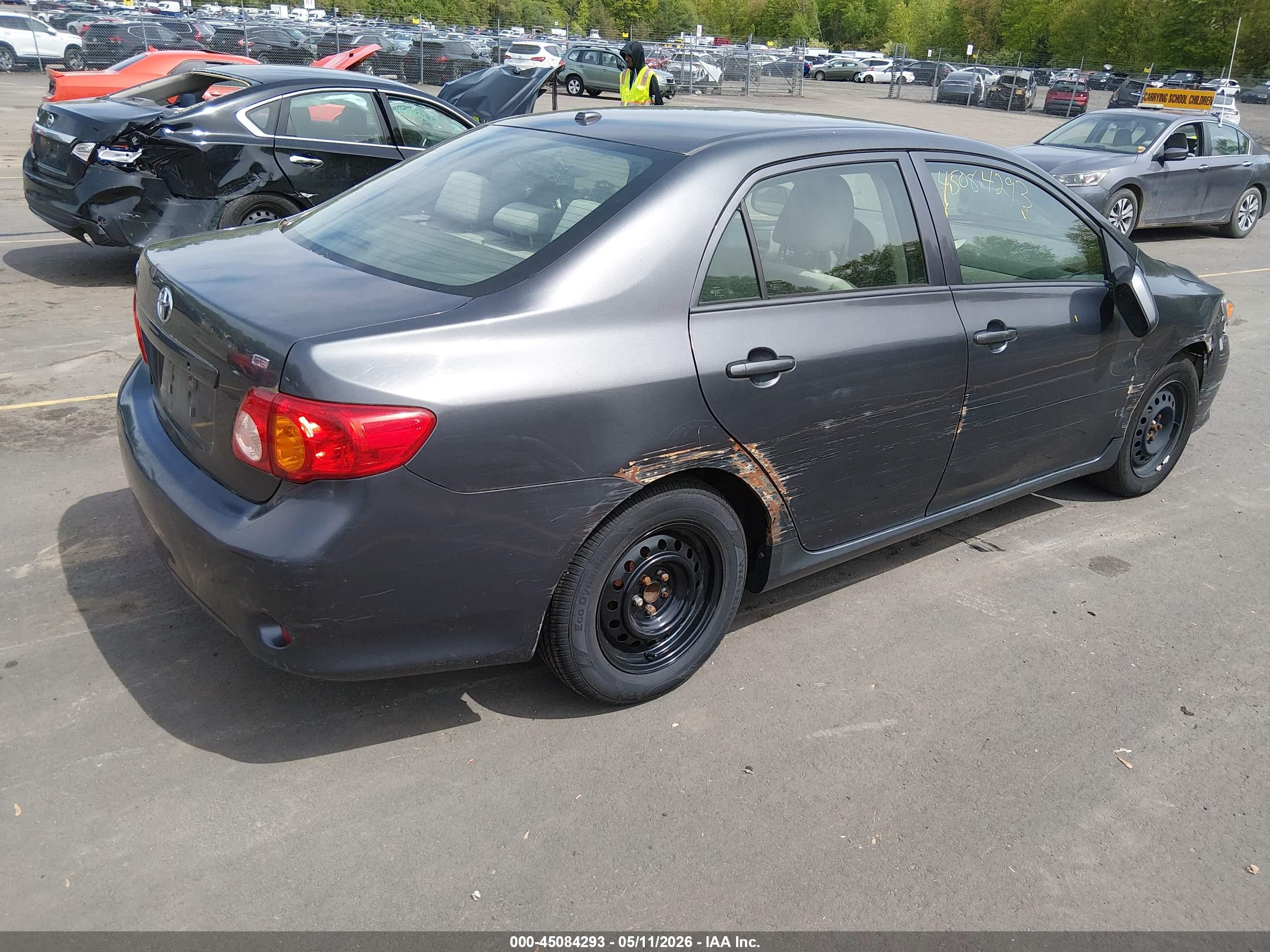 TOYOTA COROLLA image 4