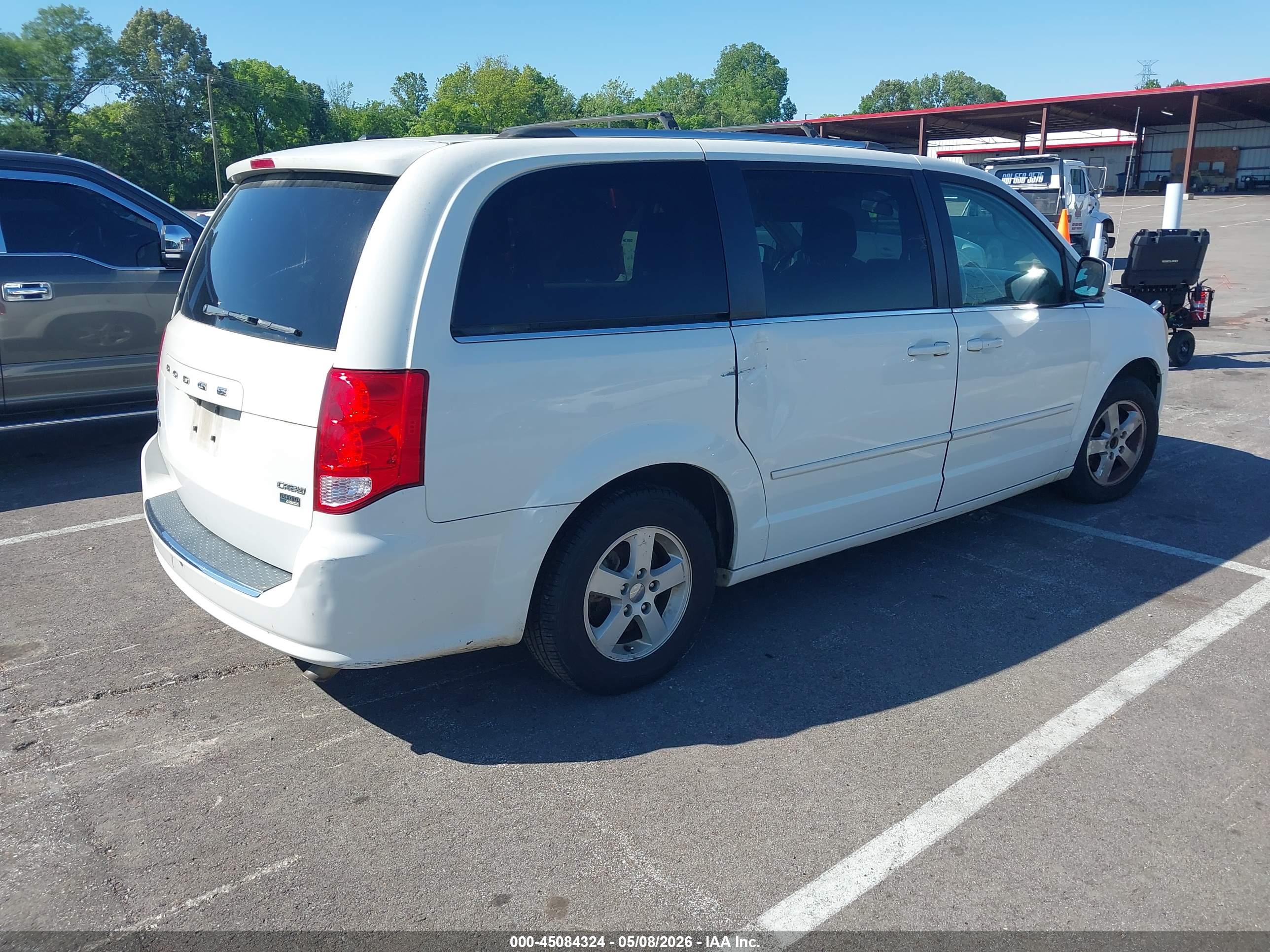 DODGE GRAND image 4