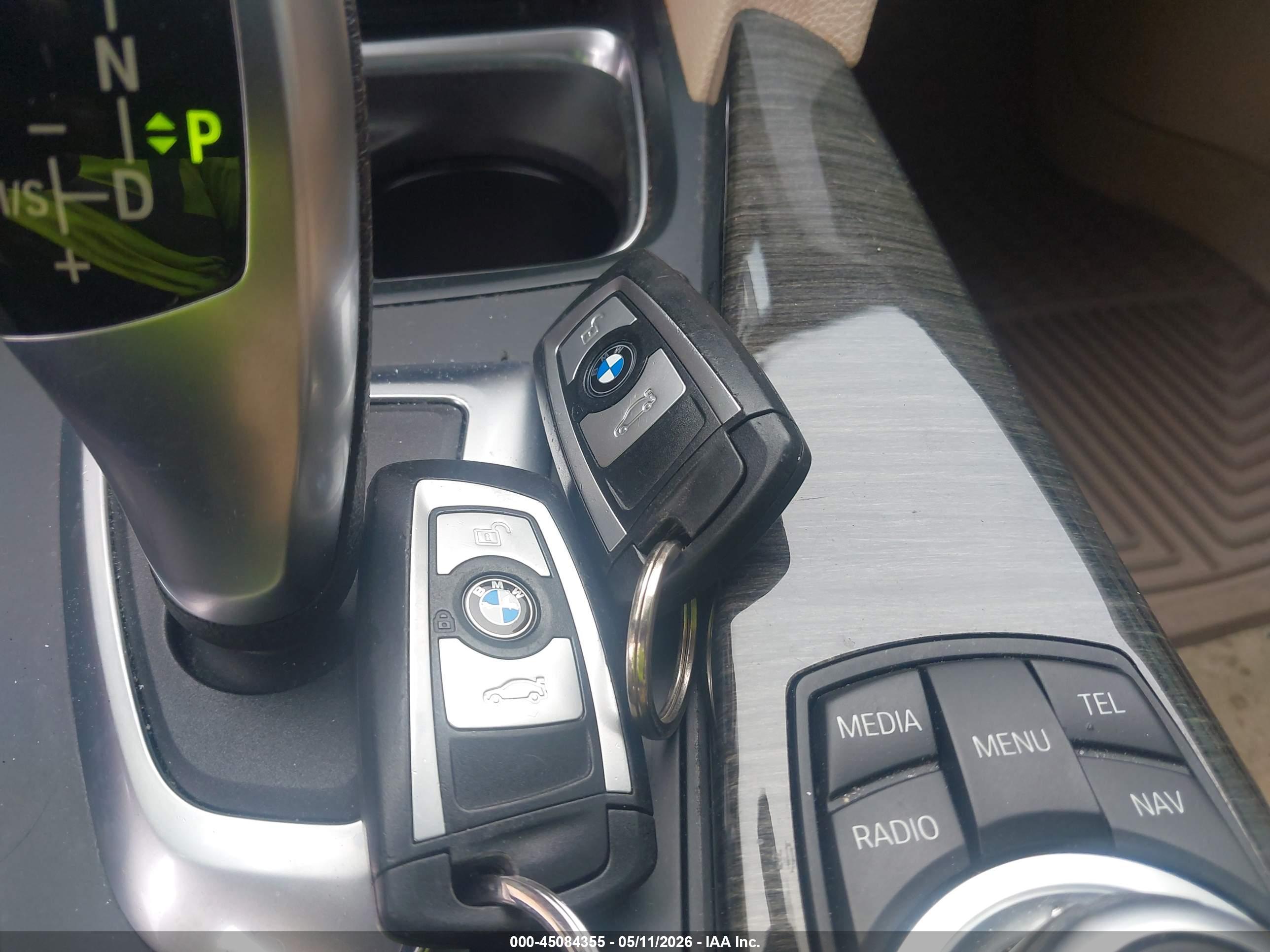 BMW 328I image 11