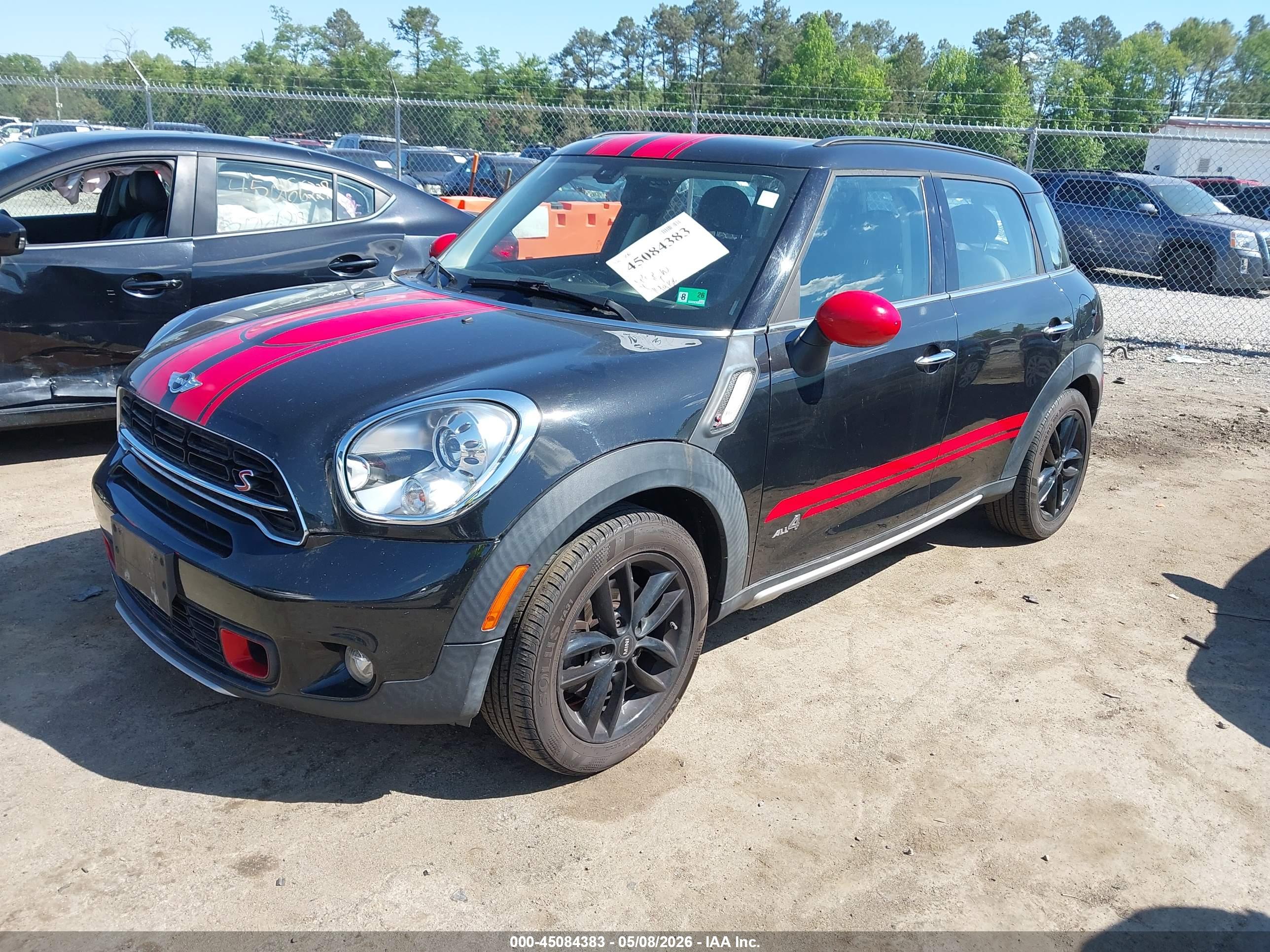 MINI COUNTRYMAN image 2