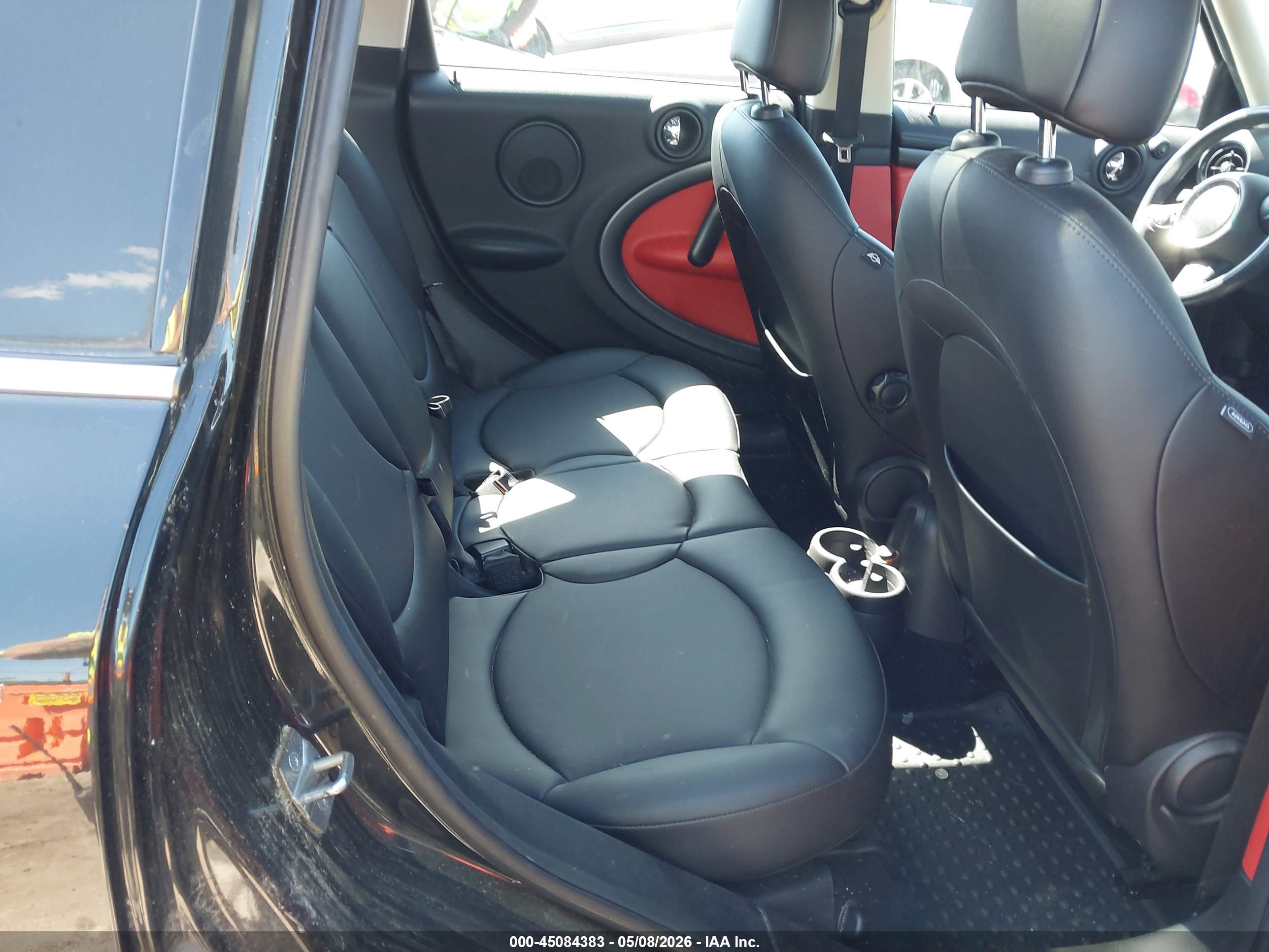 MINI COUNTRYMAN image 8