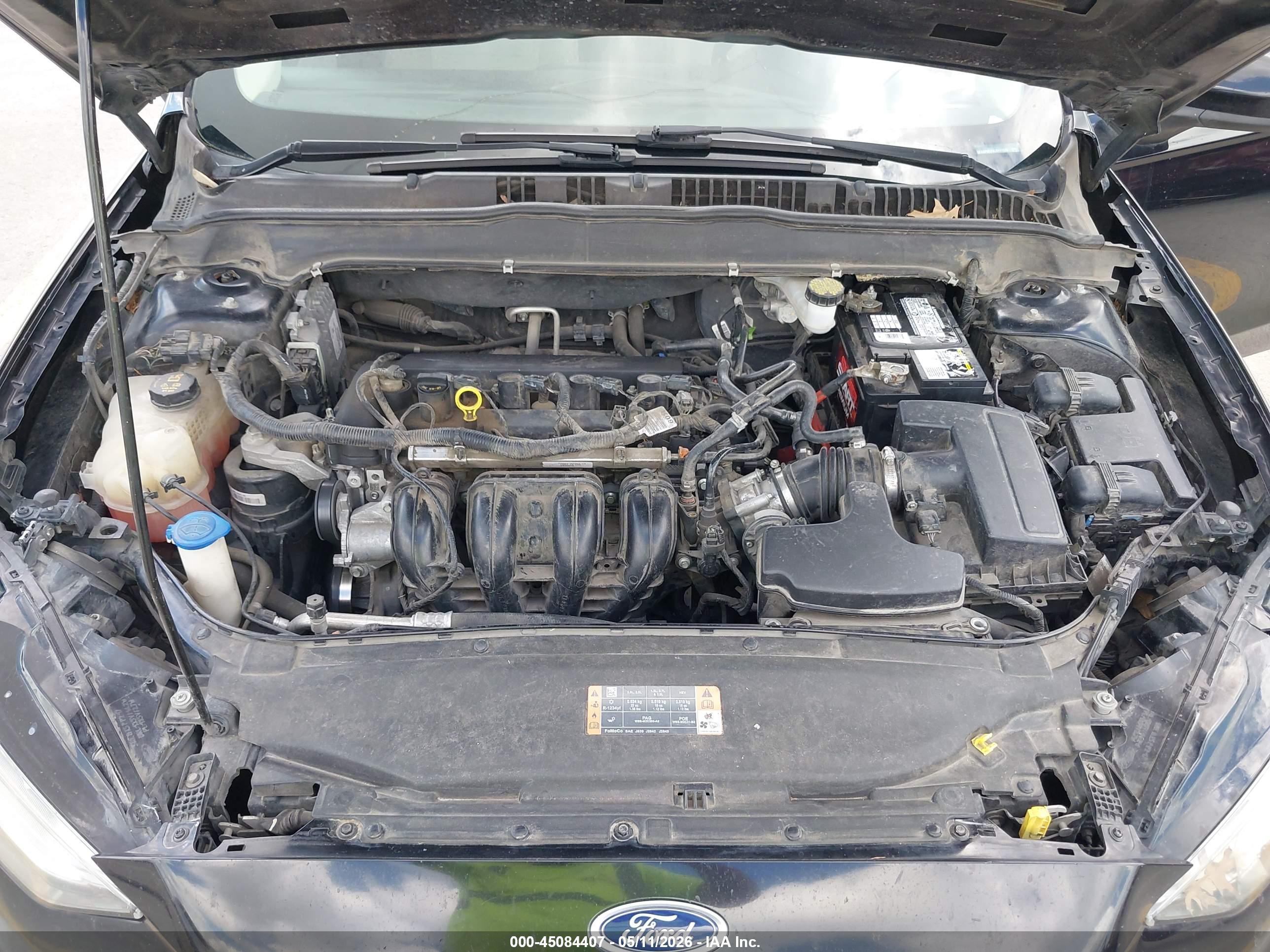 FORD FUSION image 10