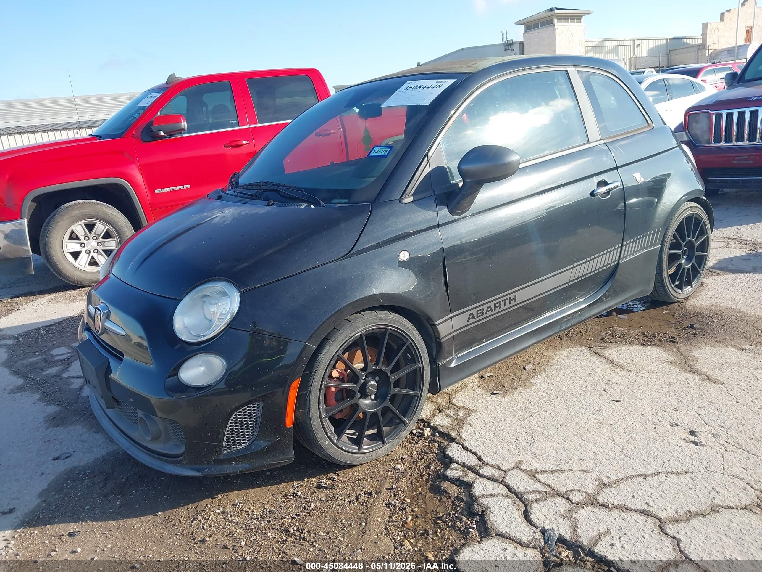 FIAT 500C image 2