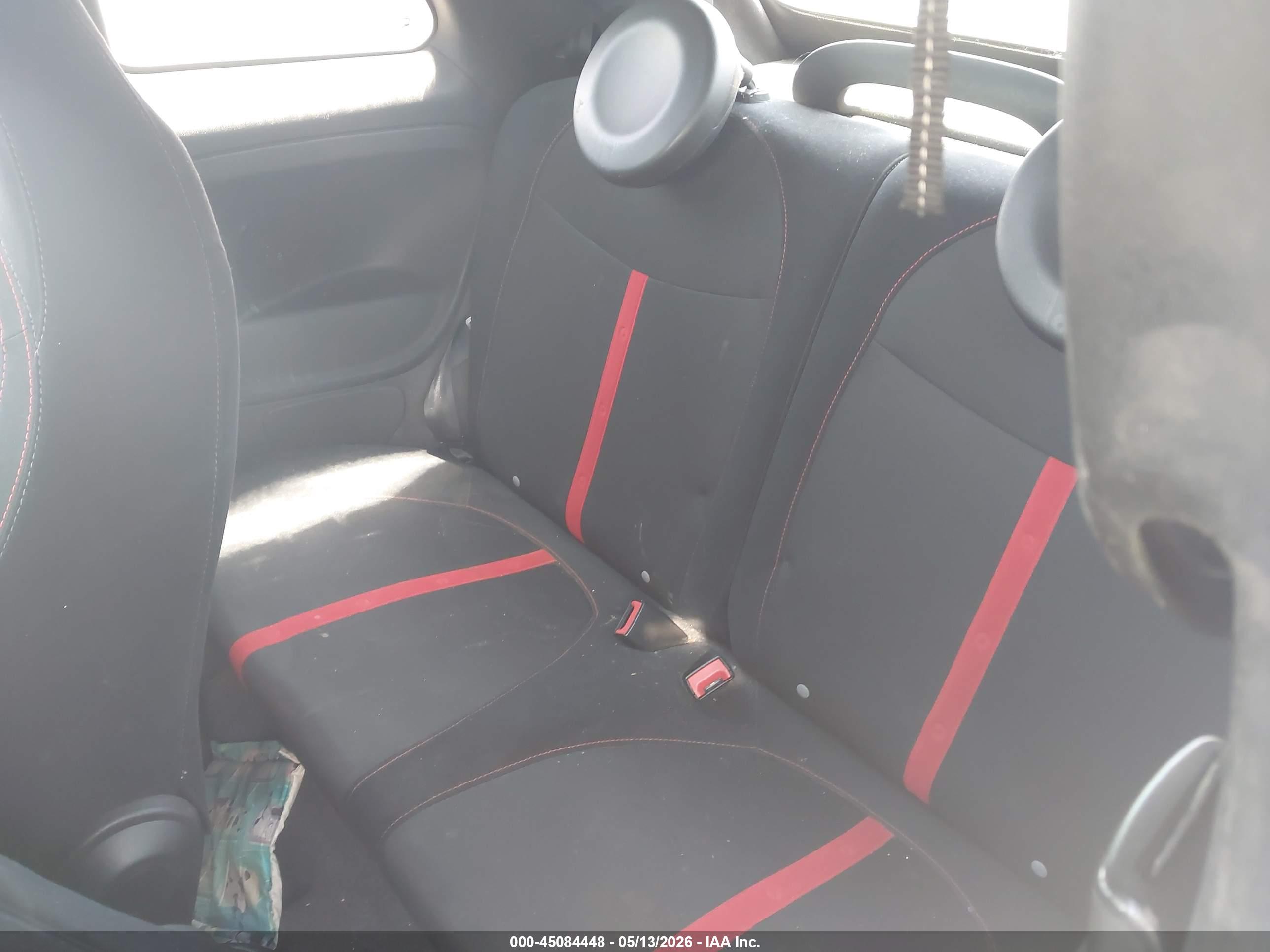 FIAT 500C image 8