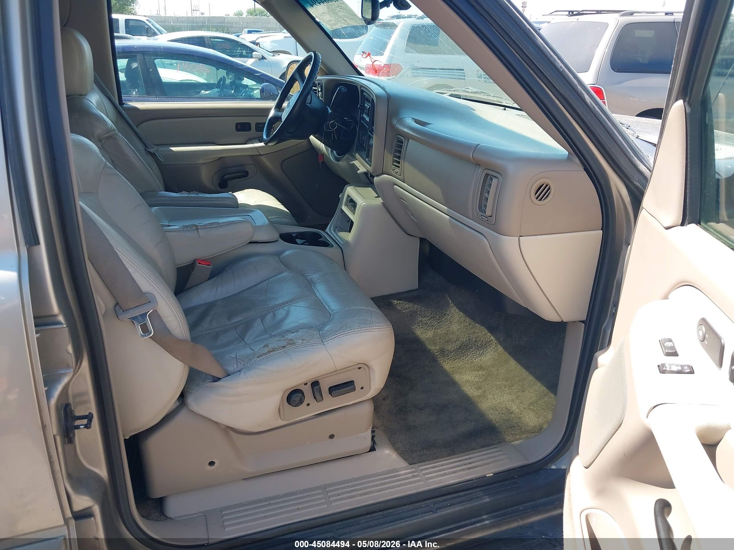 CHEVROLET TAHOE image 5