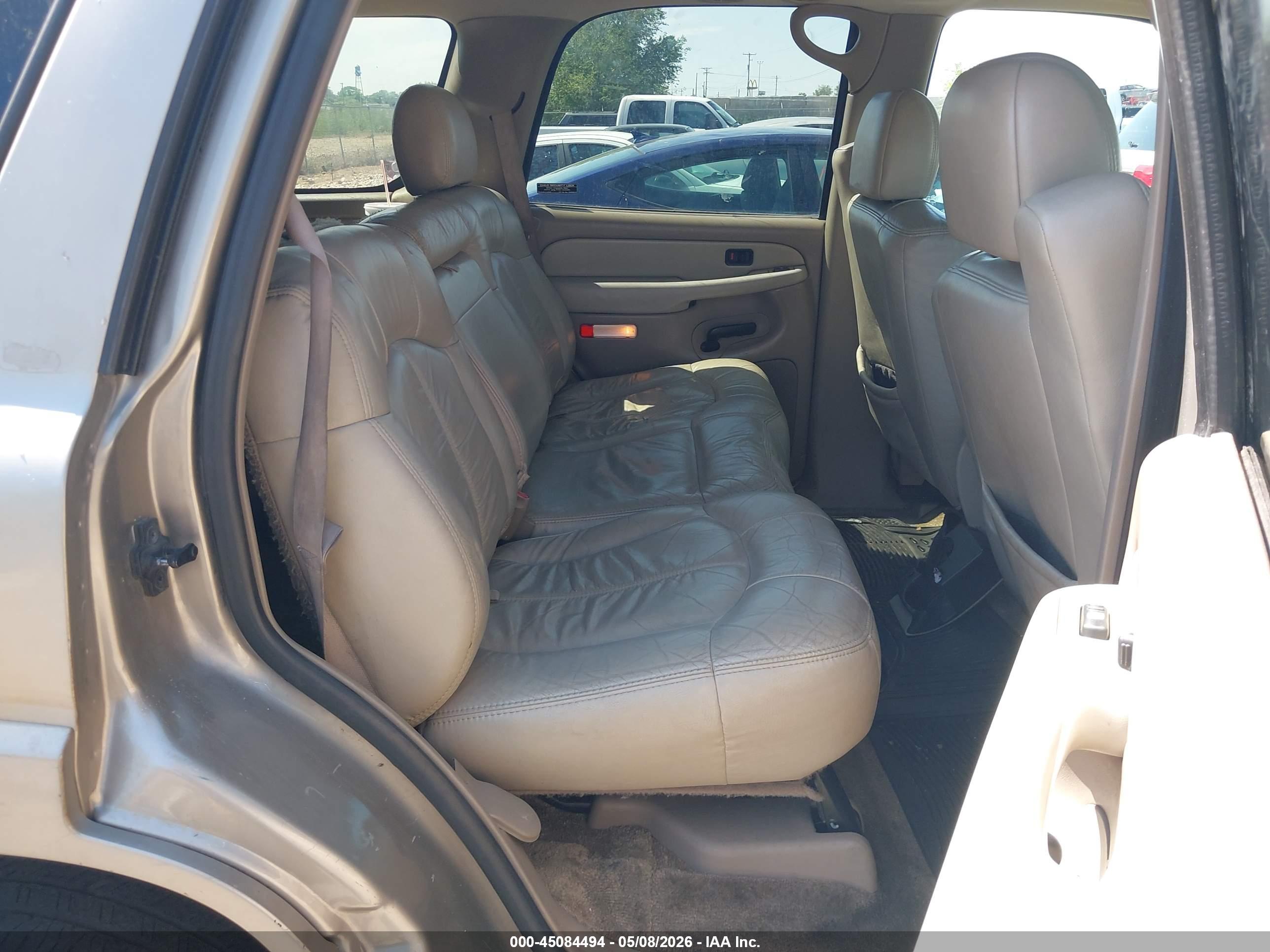 CHEVROLET TAHOE image 8
